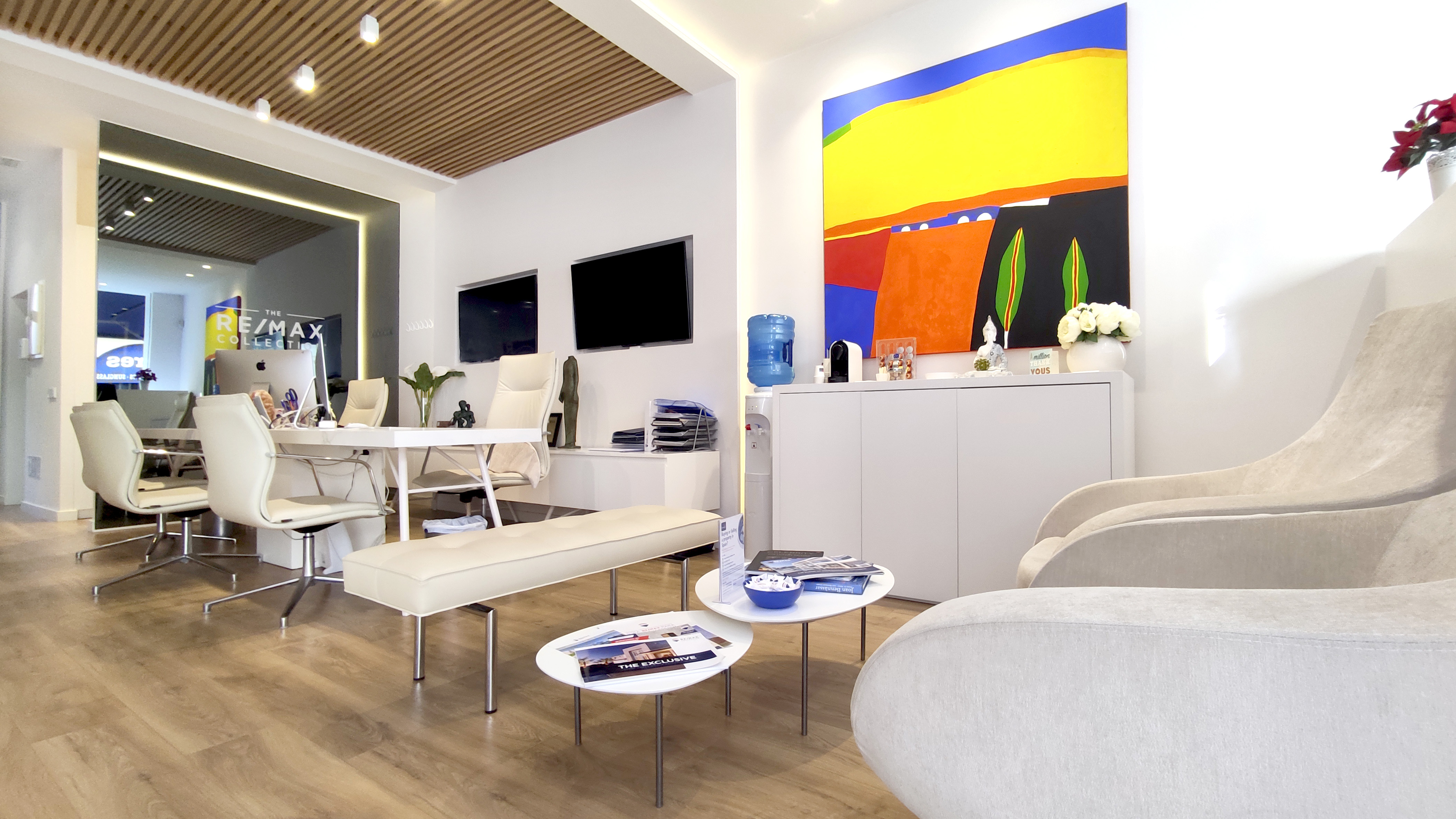 RE/MAX Calm