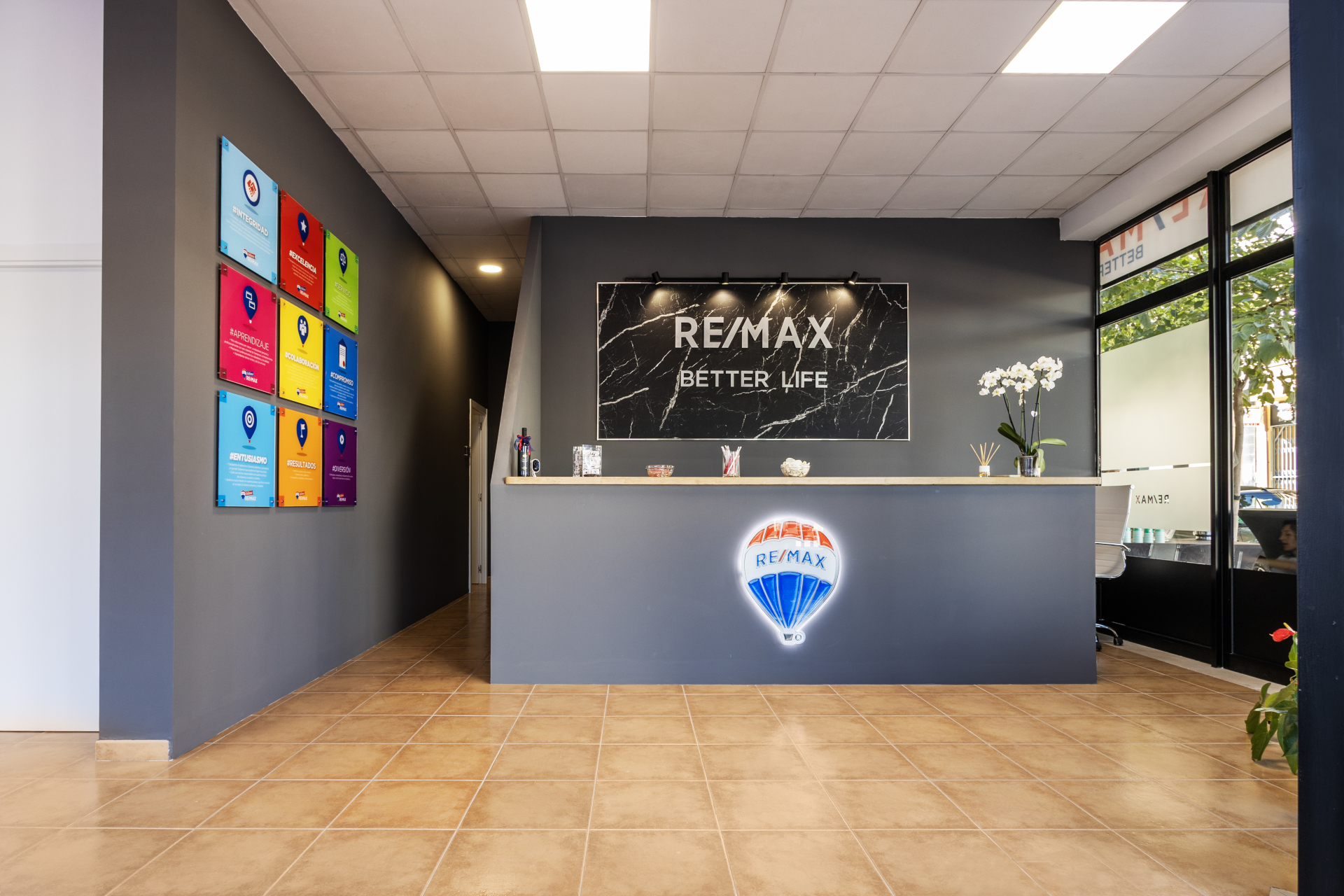 RE/MAX Better Life