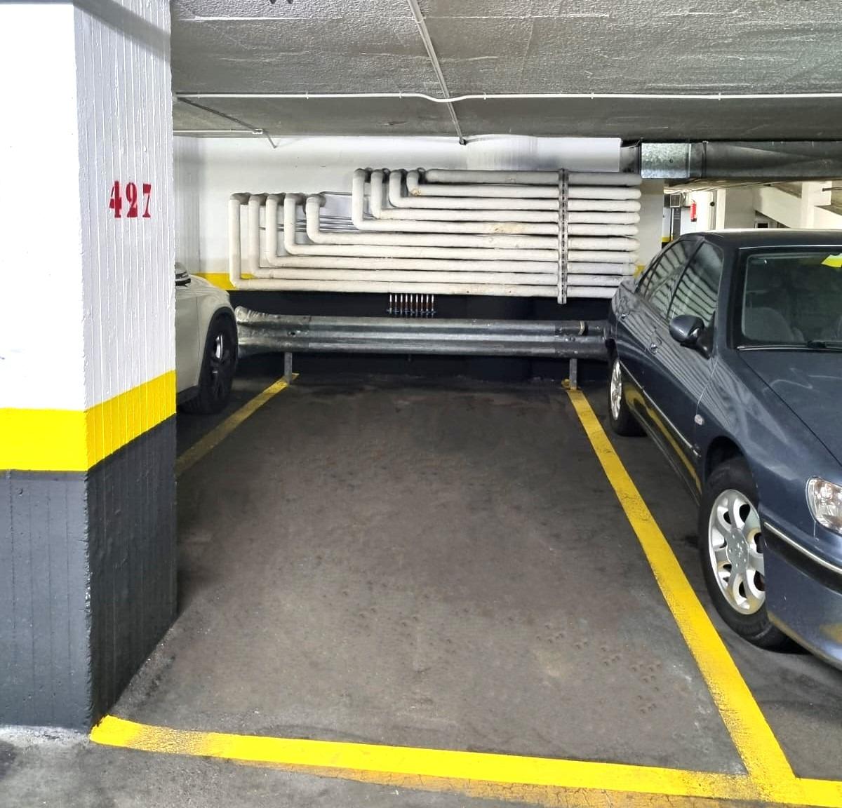 Plaza de garaje para coche pequeño