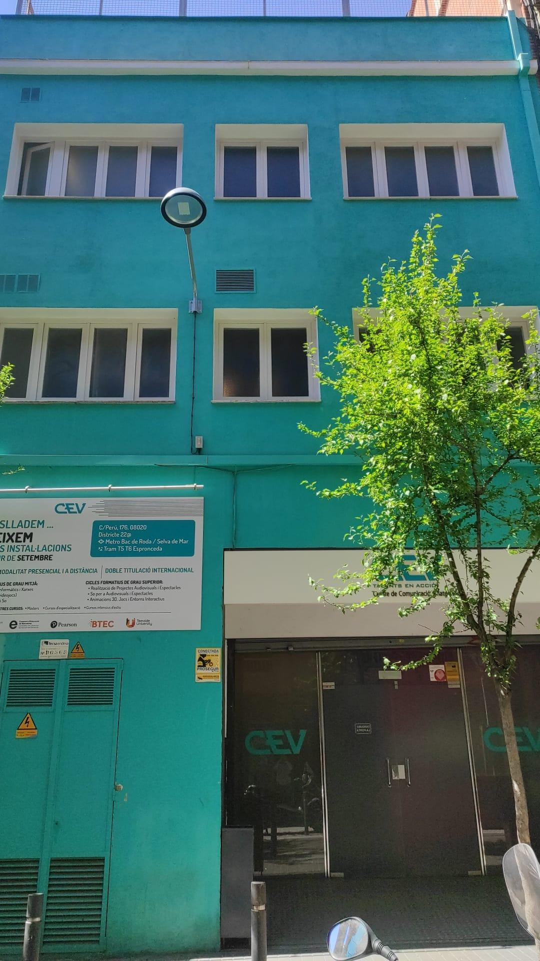 Edificio en alquiler, Sants-MontjuÃ¯c - La Bordeta, Barcelona, Barcelona