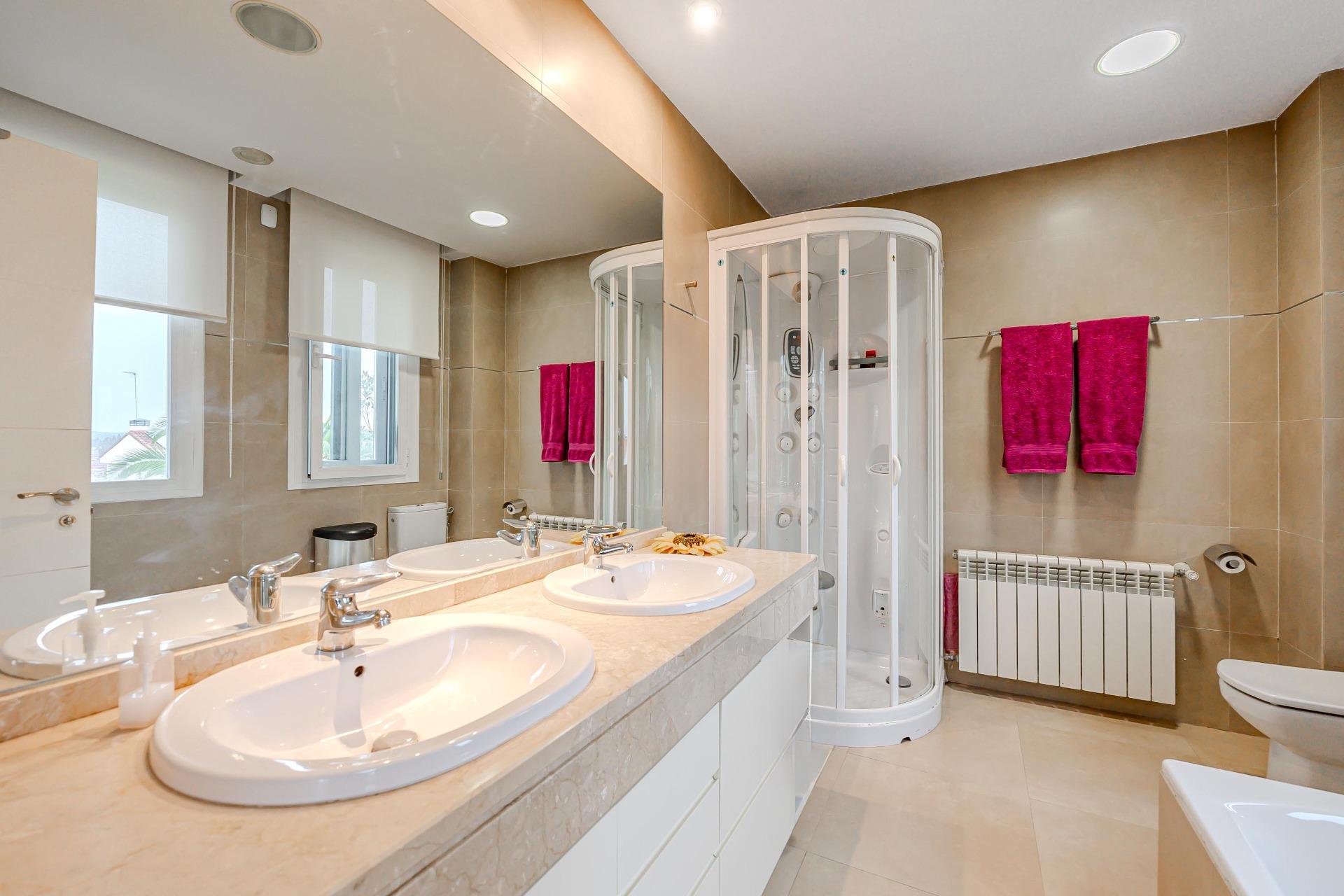 Casas o chalets-Venta-Pozuelo de AlarcÃ³n-1054364-Foto-49