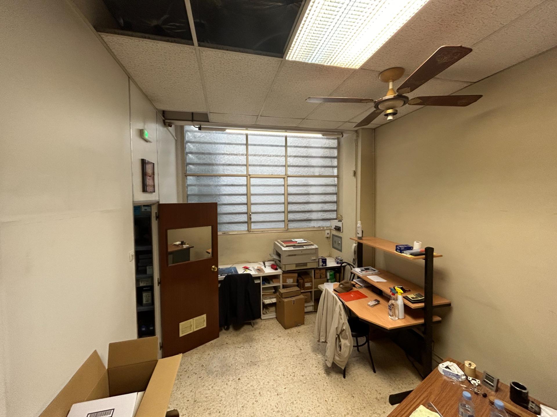 Negocios-Venta-Badalona-1209386-Foto-23