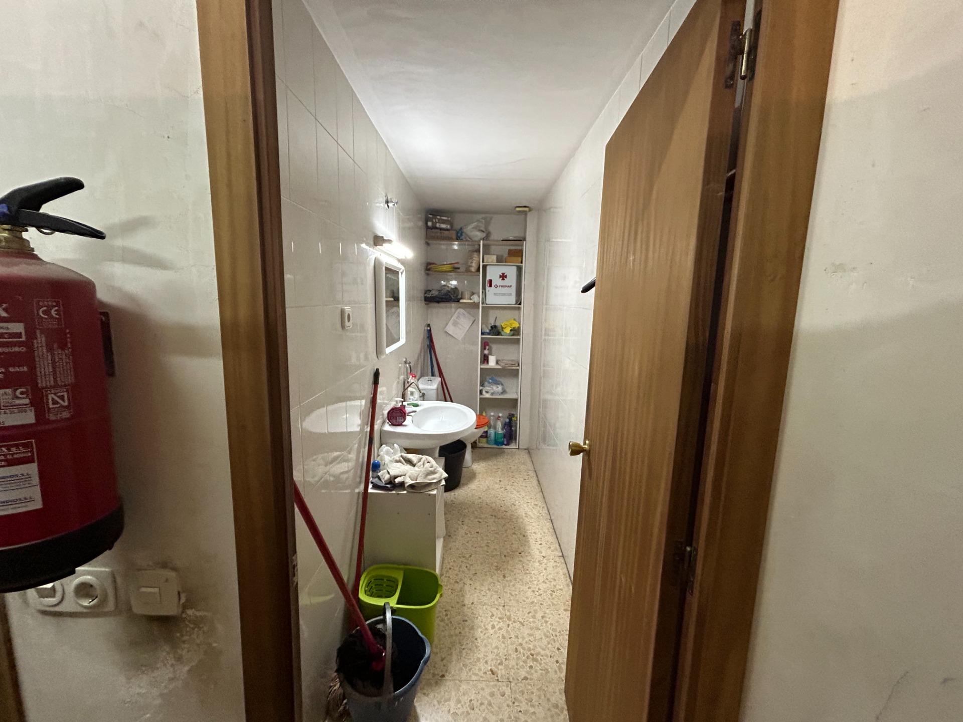 Negocios-Venta-Badalona-1209386-Foto-33