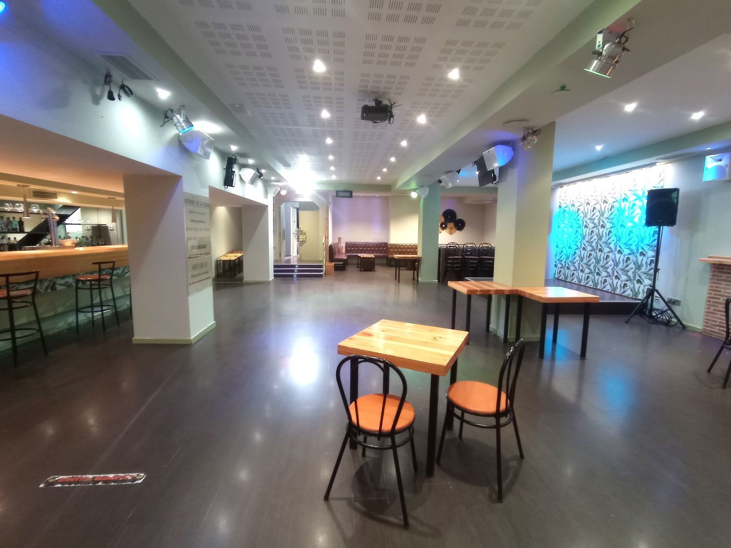 Negocios-Alquiler-CistÃ©rniga-1461005-Foto-19
