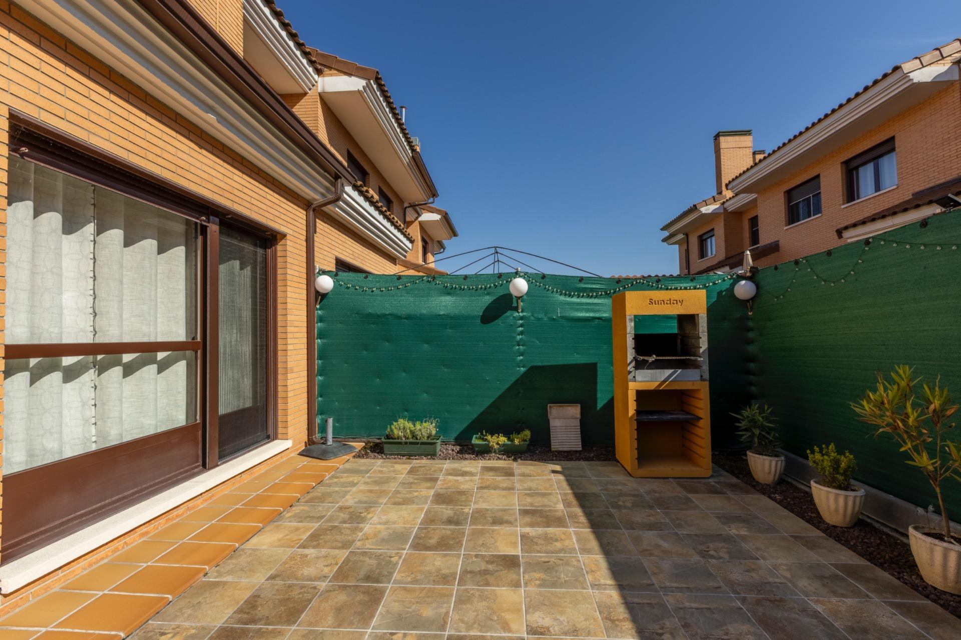 Casas o chalets-Venta-Aldeamayor de San MartÃ­n-1718290-Foto-32
