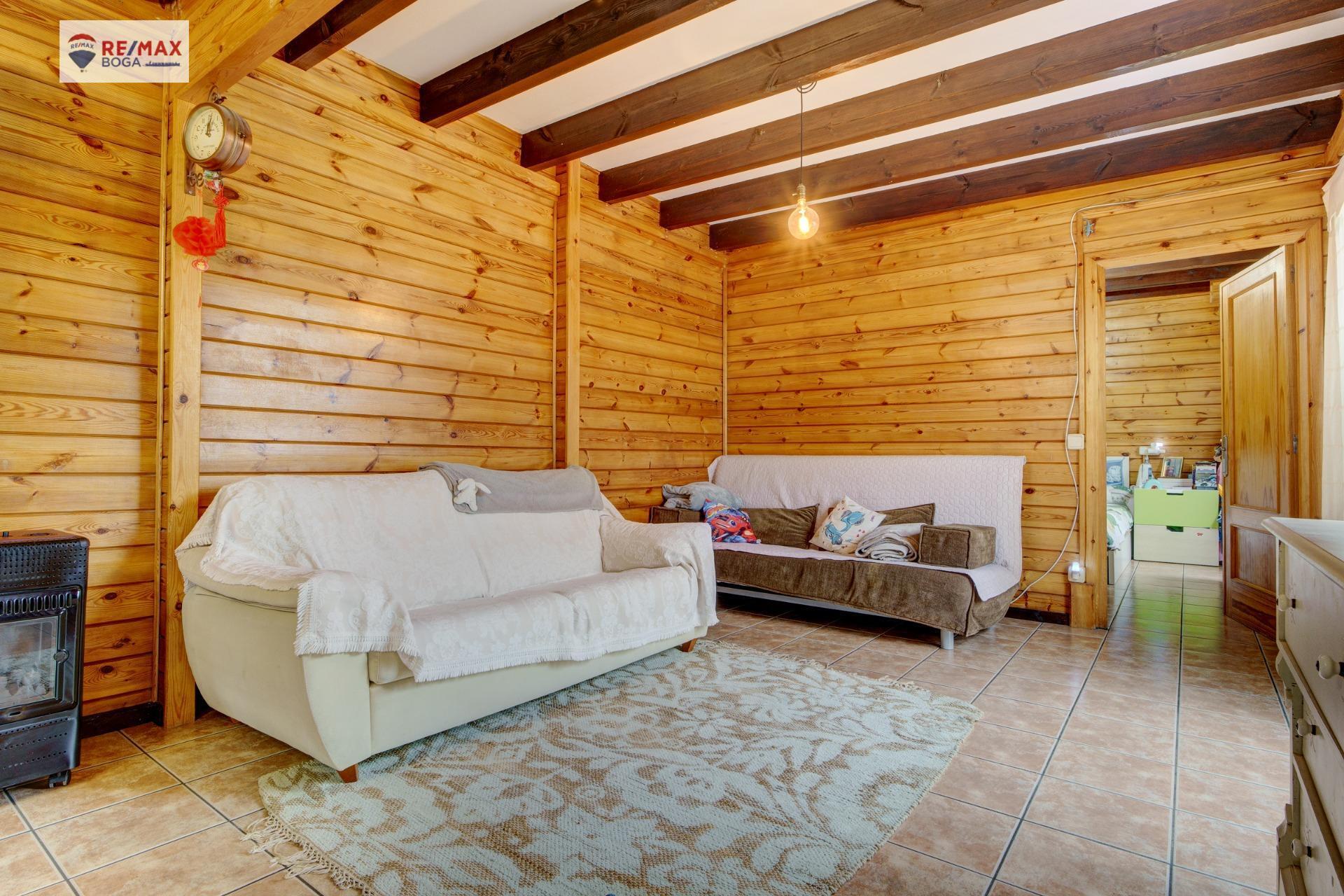 Chalet con Jardín en Urbanización Privada ? Ayegui (Navarra)