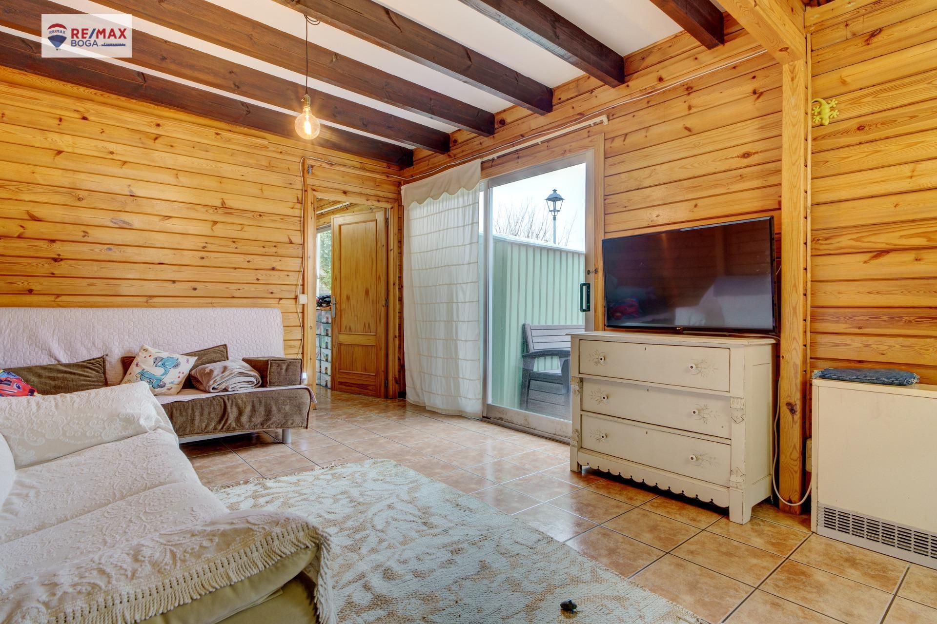 Chalet con Jardín en Urbanización Privada ? Ayegui (Navarra)