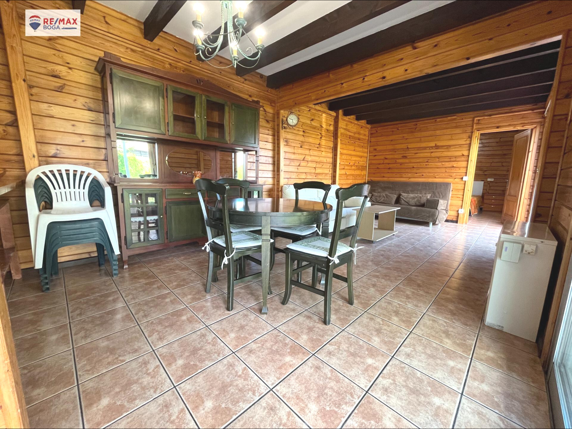 Chalet con Jardín en Urbanización Privada ? Ayegui (Navarra)