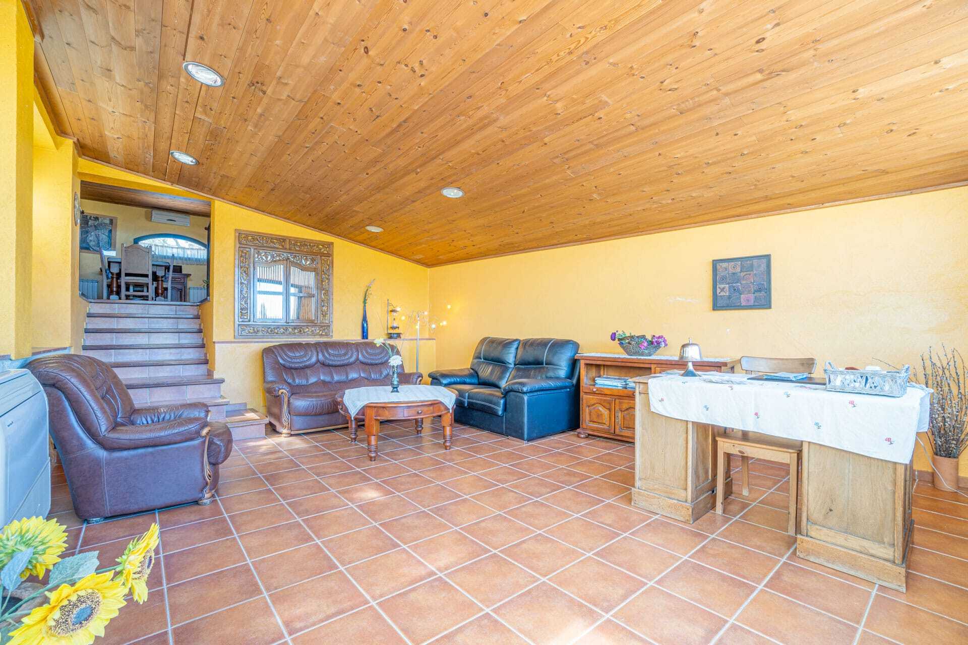 Villa in Llers