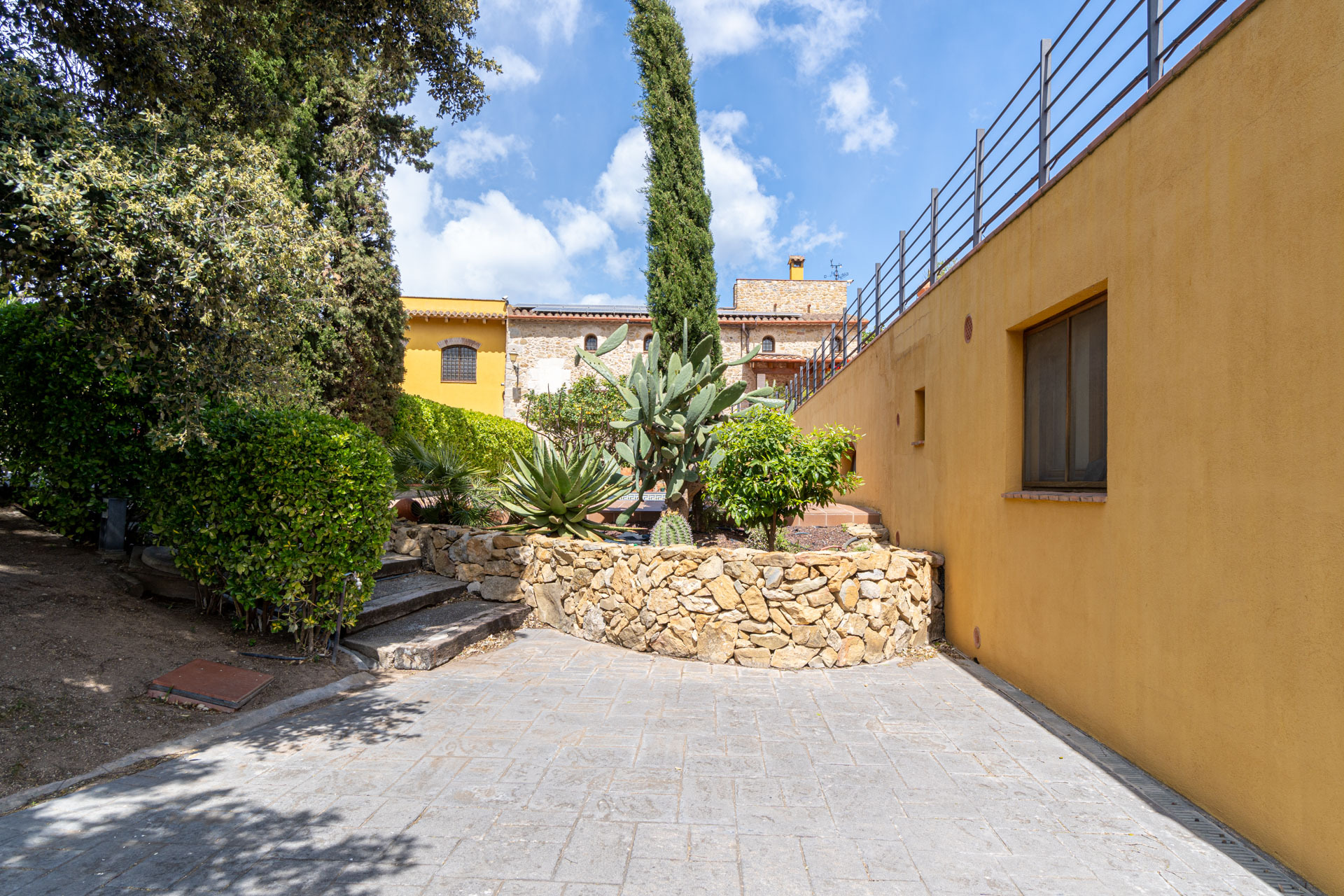 Villa in Llers
