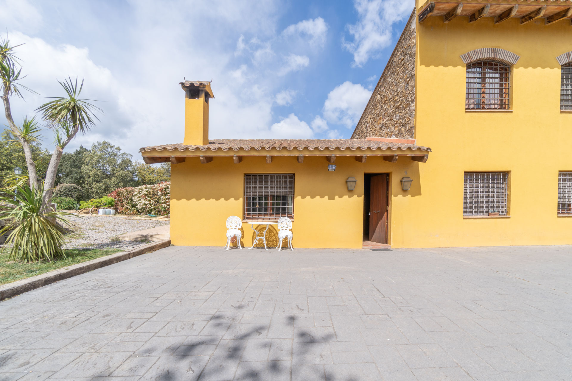 Villa in Llers