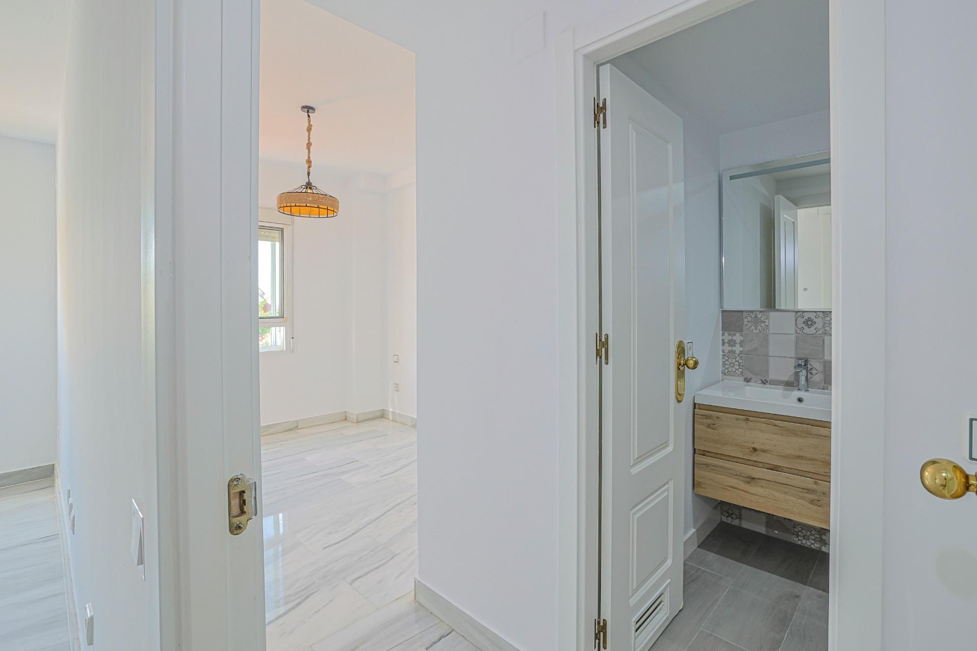 Pisos-Venta-Tomares-1711590-Foto-5