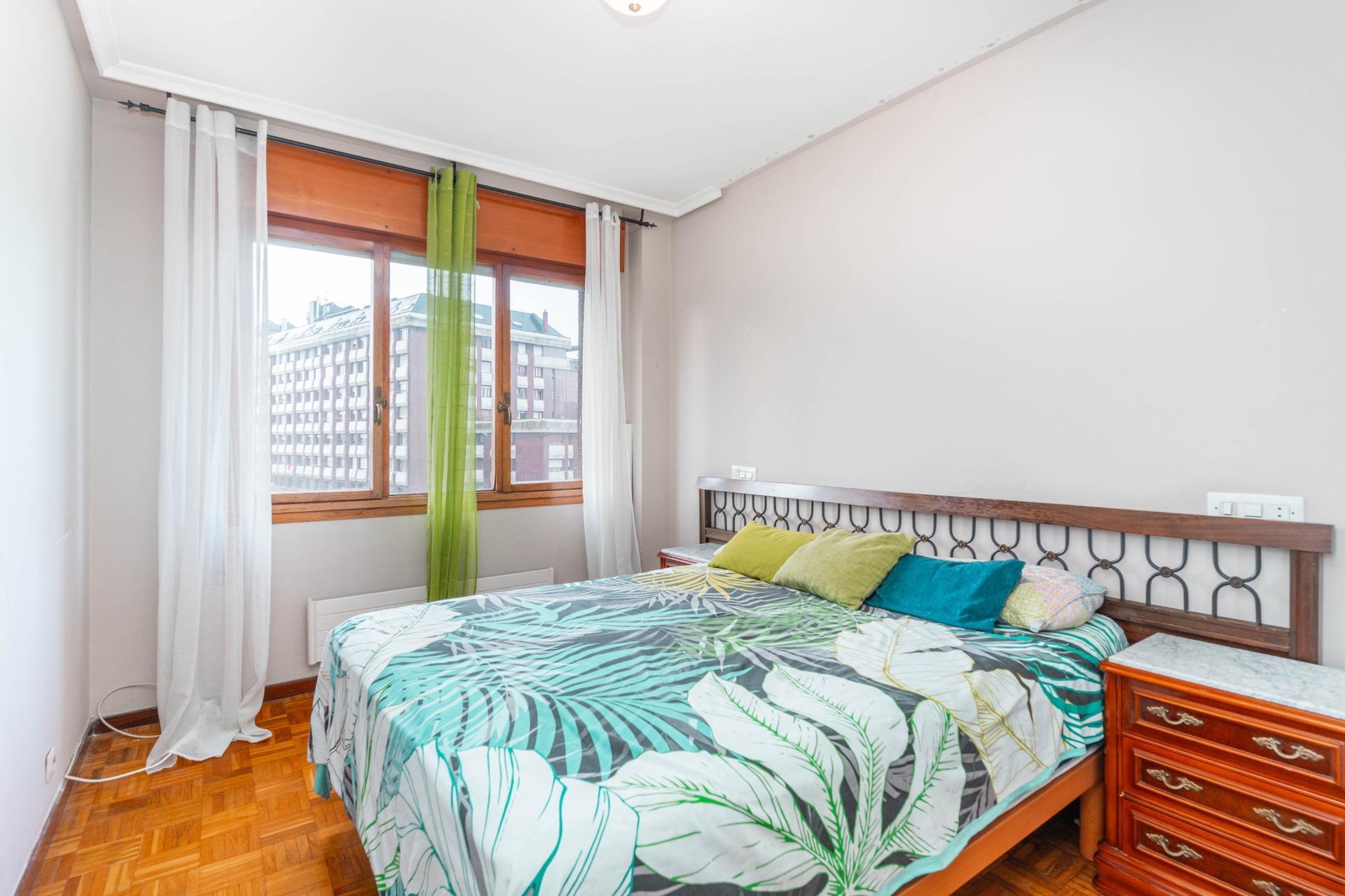 Pisos-Venta-Oviedo-1745677-Foto-14