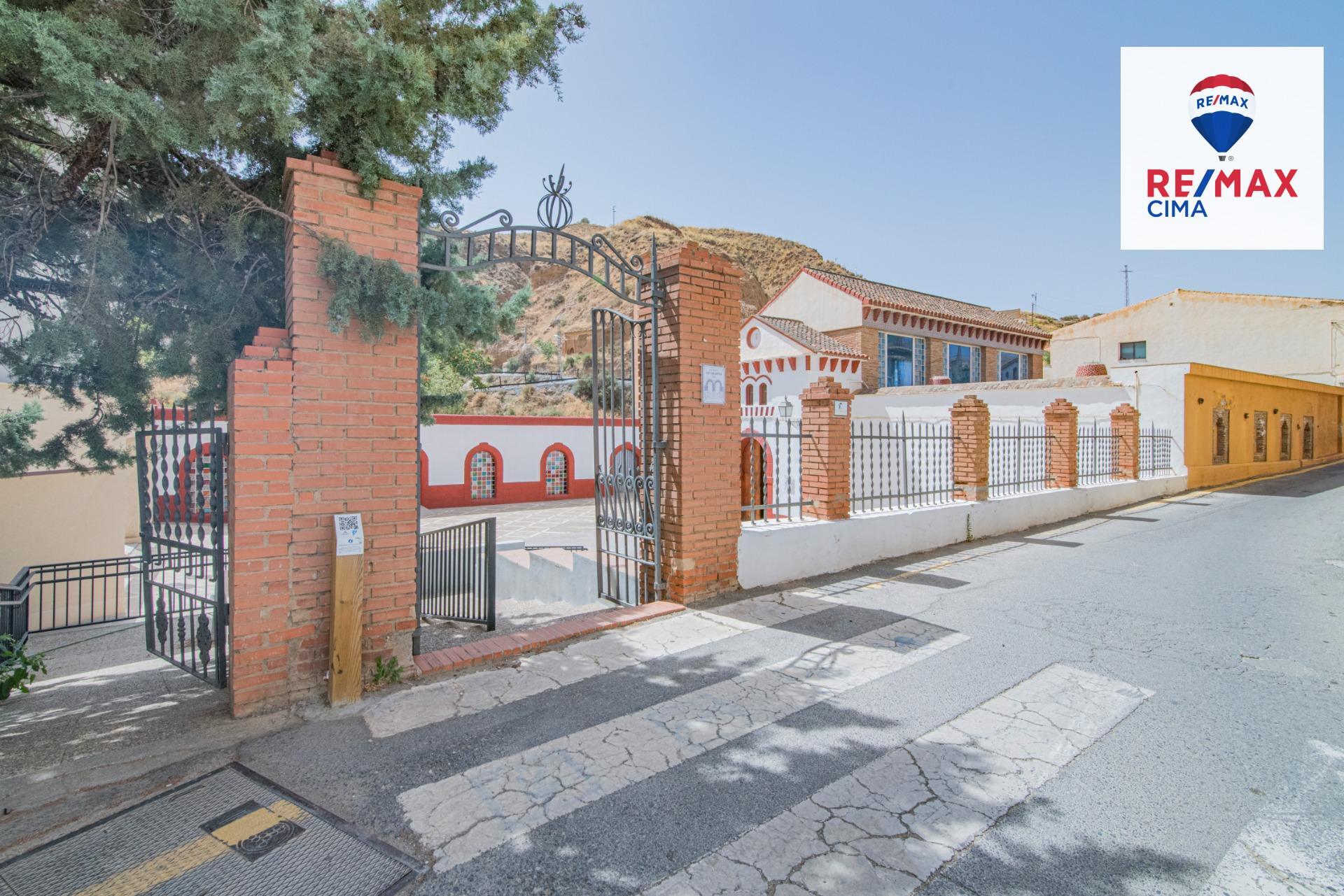 Edificios-Venta-Cortes y Graena-1395070-Foto-7