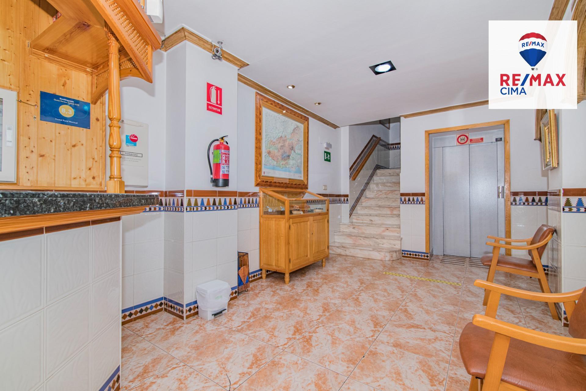 Edificios-Venta-Cortes y Graena-1395070-Foto-12