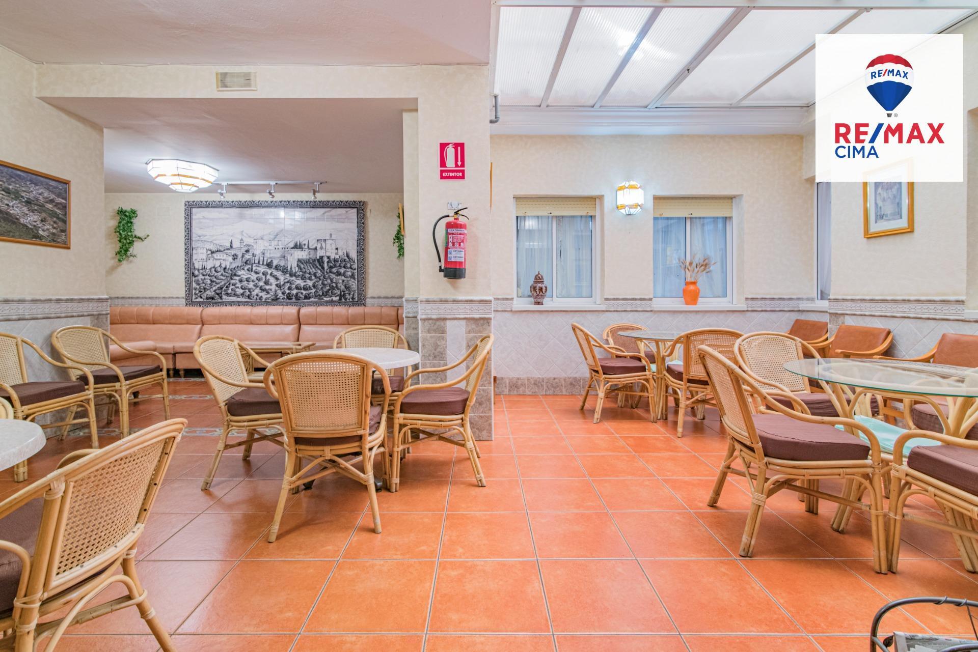 Edificios-Venta-Cortes y Graena-1395070-Foto-14