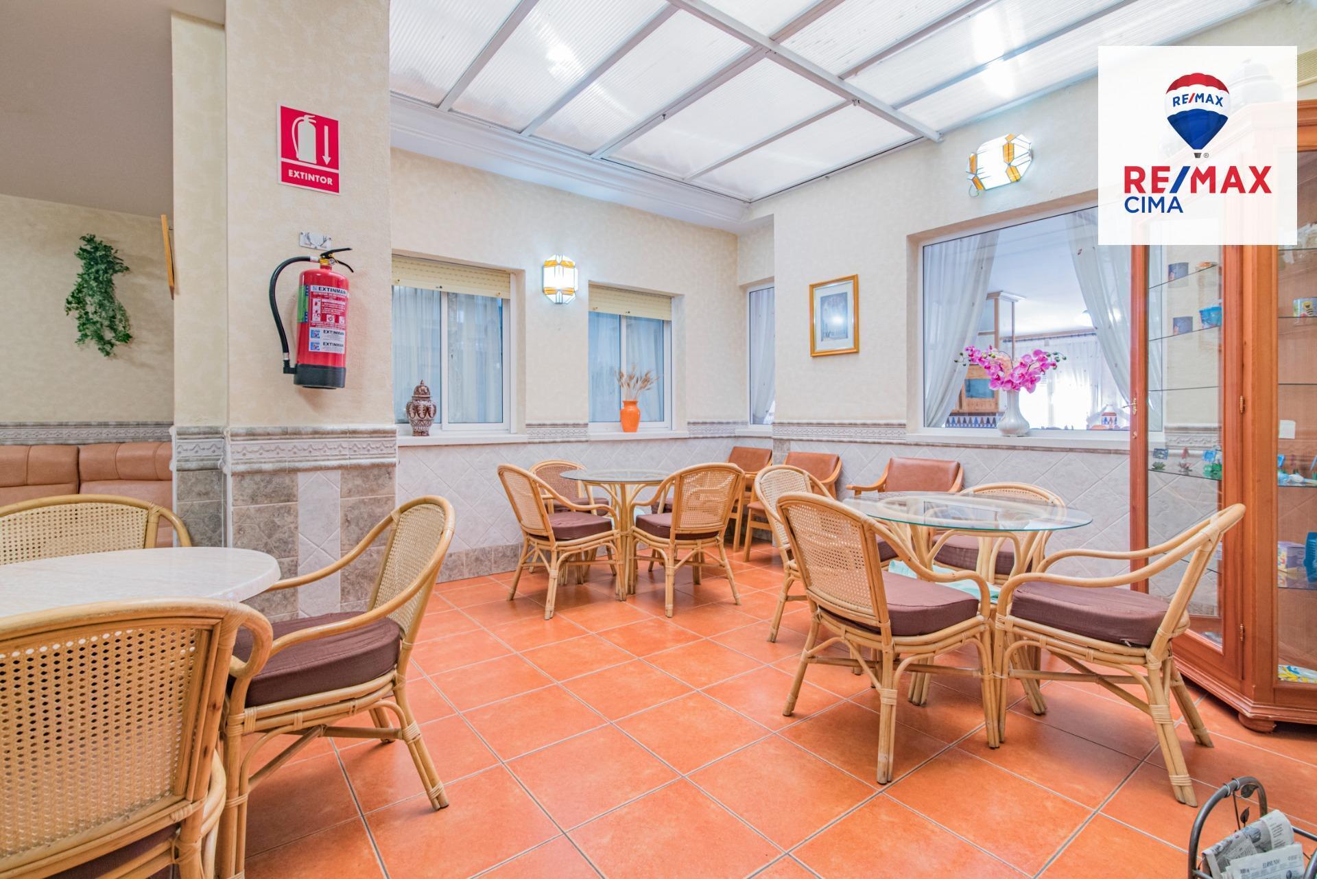 Edificios-Venta-Cortes y Graena-1395070-Foto-15