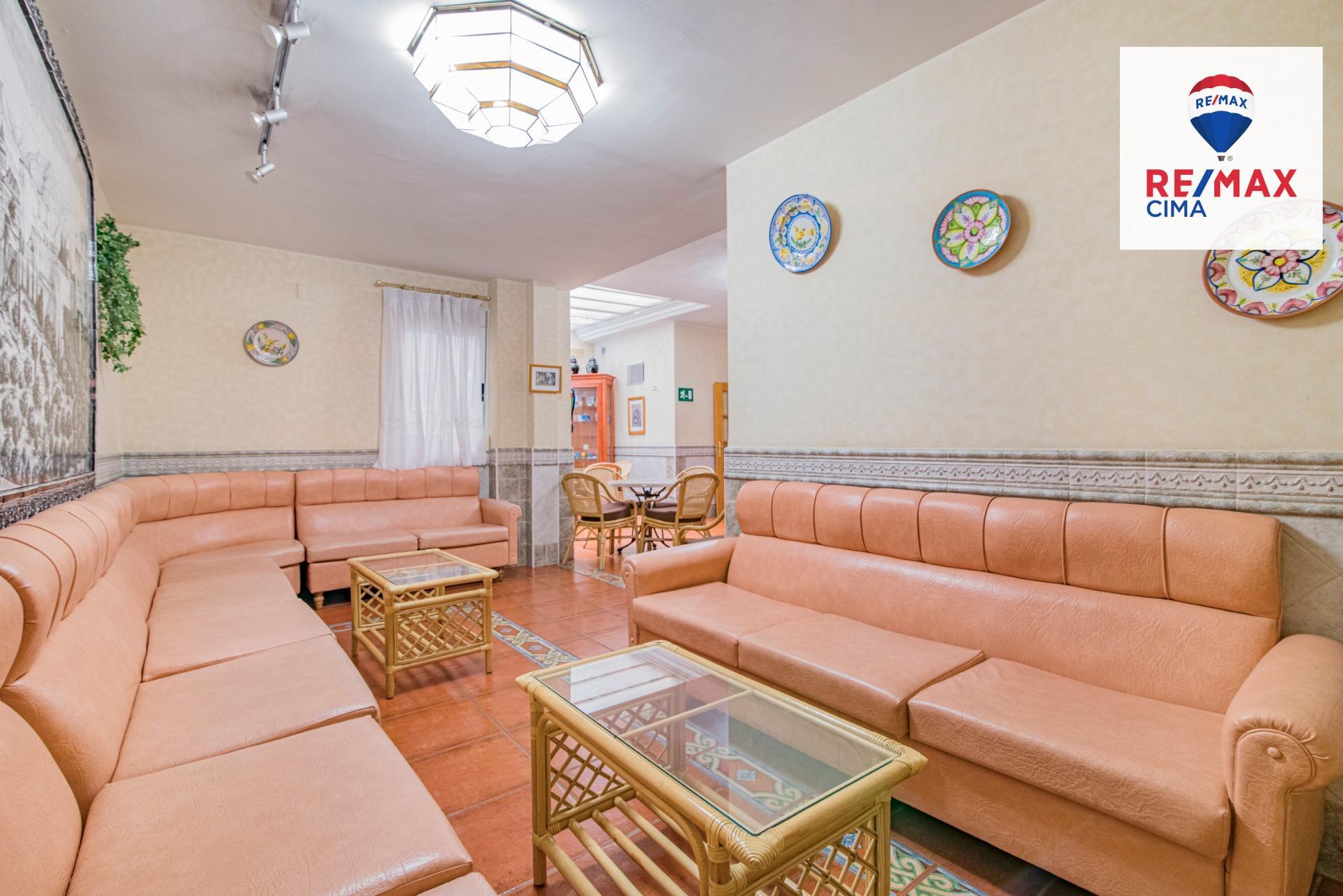 Edificios-Venta-Cortes y Graena-1395070-Foto-19