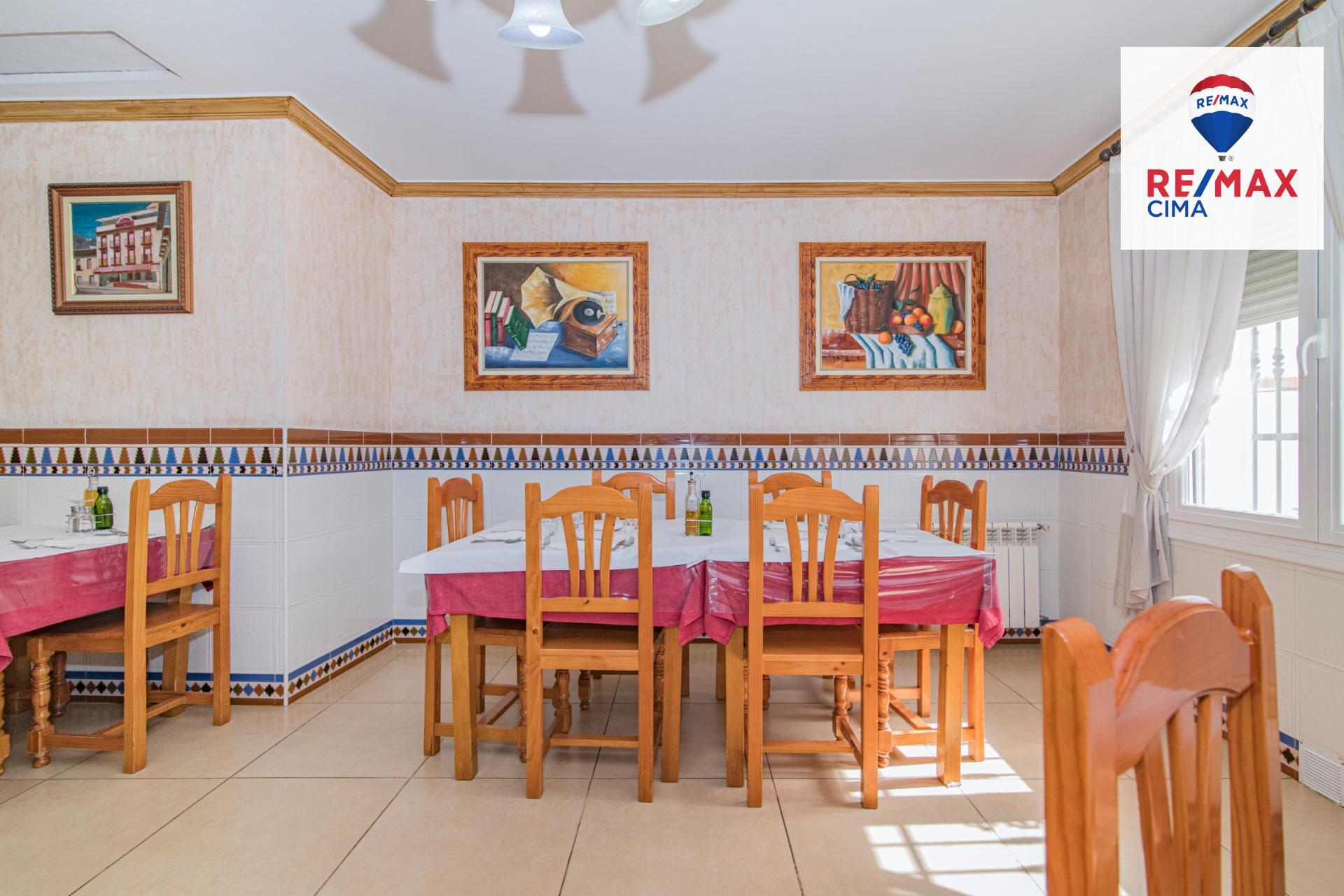 Edificios-Venta-Cortes y Graena-1395070-Foto-23