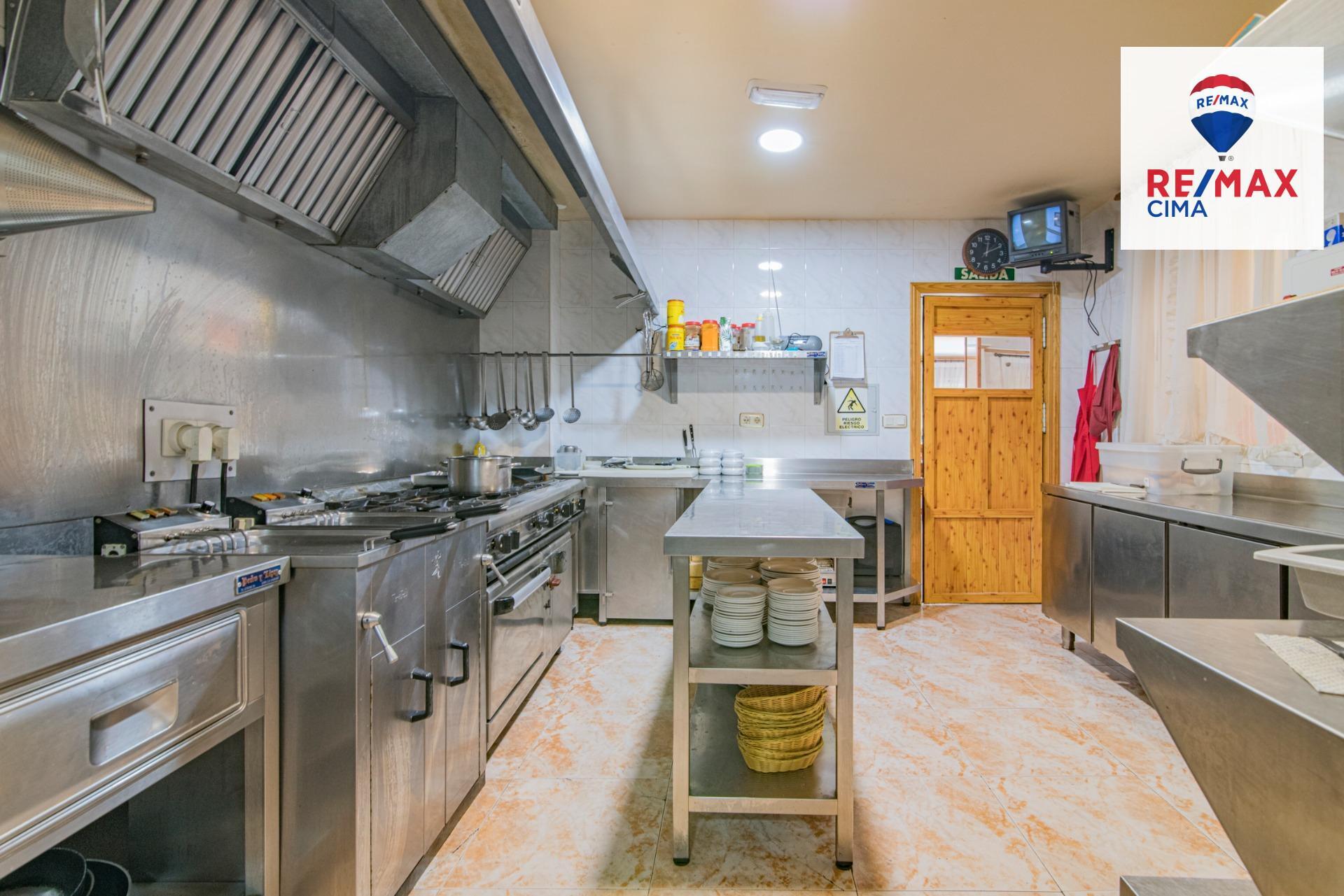 Edificios-Venta-Cortes y Graena-1395070-Foto-30