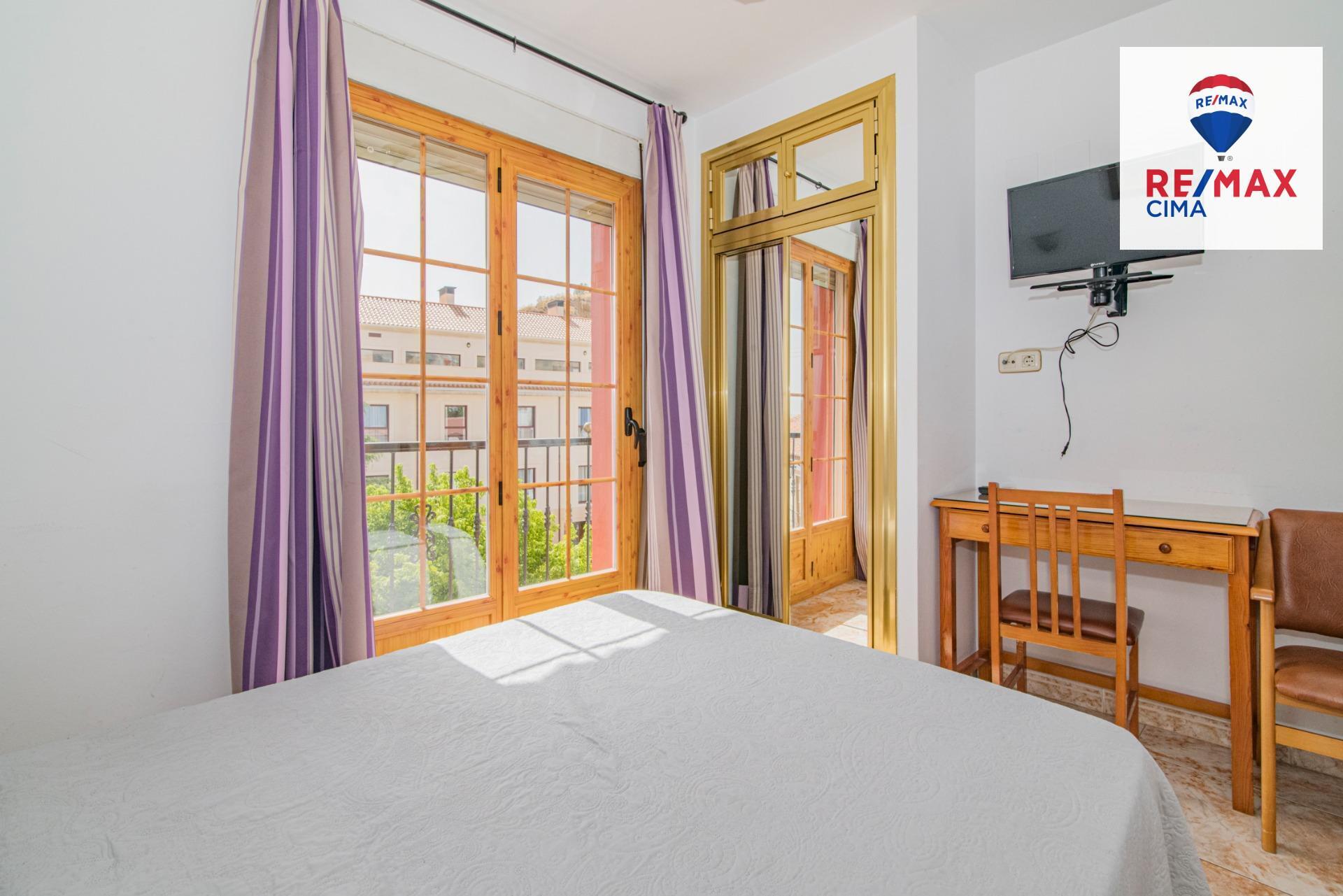 Edificios-Venta-Cortes y Graena-1395070-Foto-35