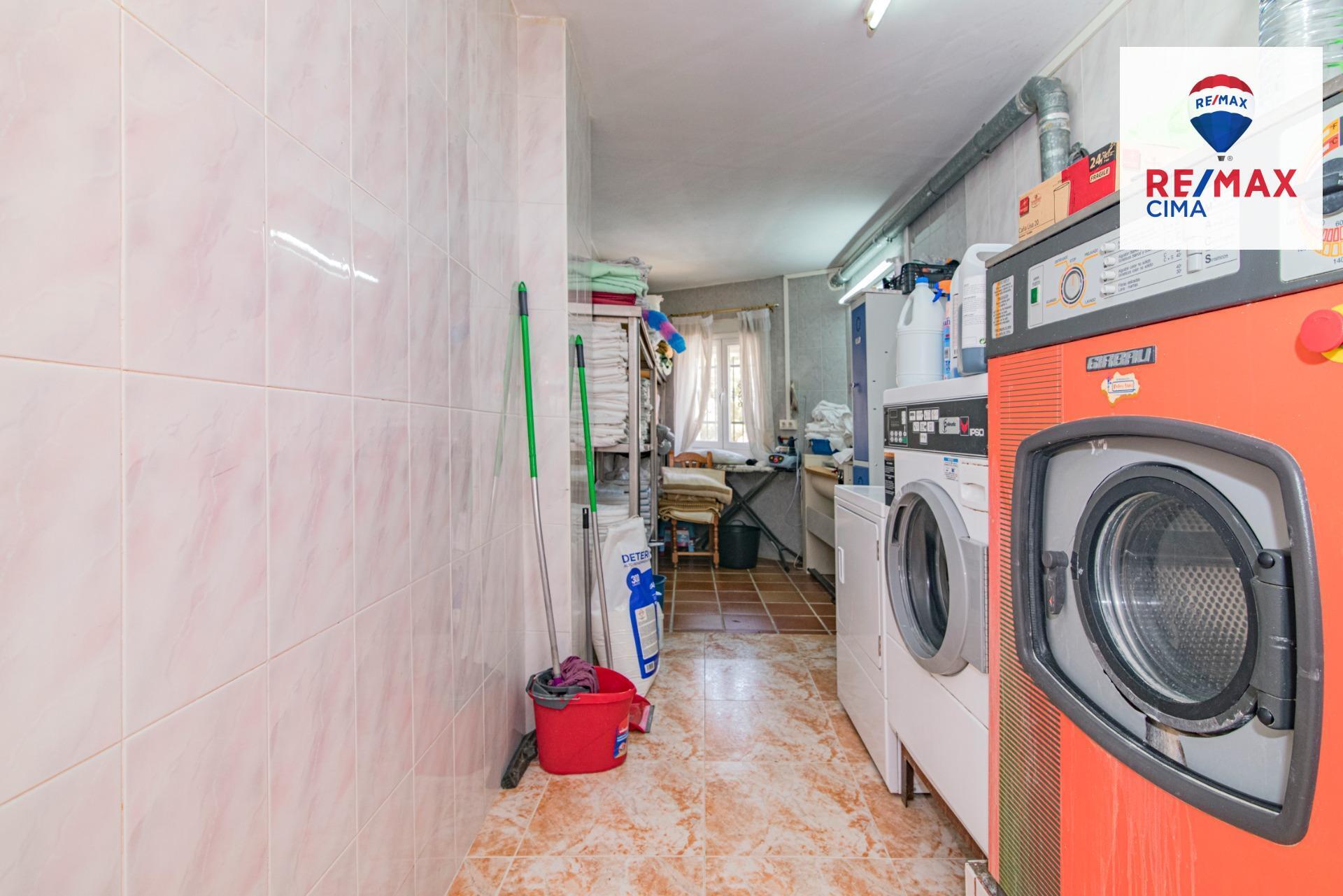 Edificios-Venta-Cortes y Graena-1395070-Foto-31