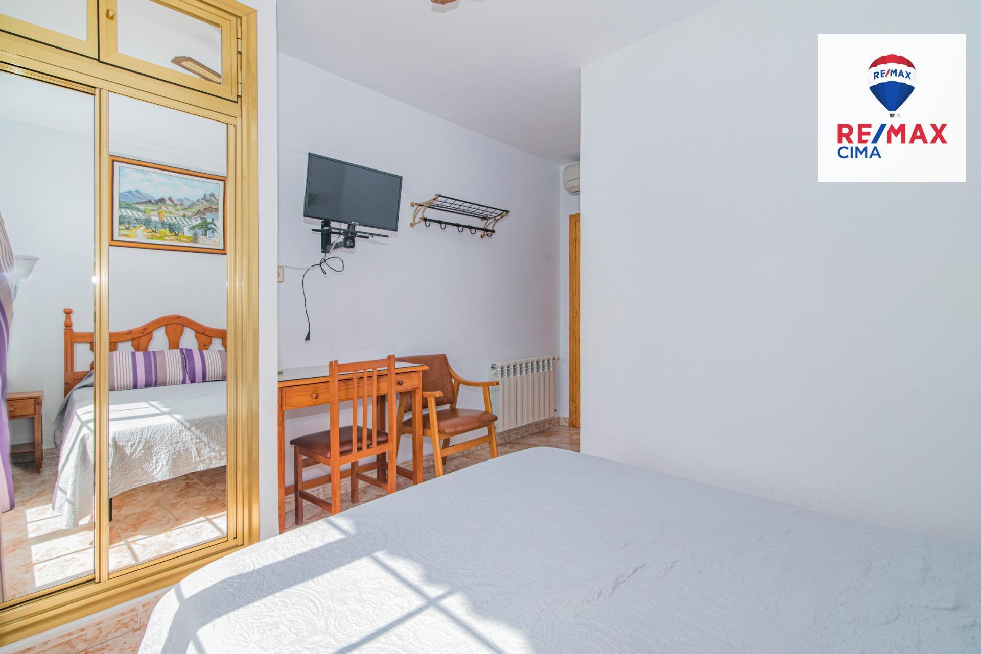 Edificios-Venta-Cortes y Graena-1395070-Foto-37