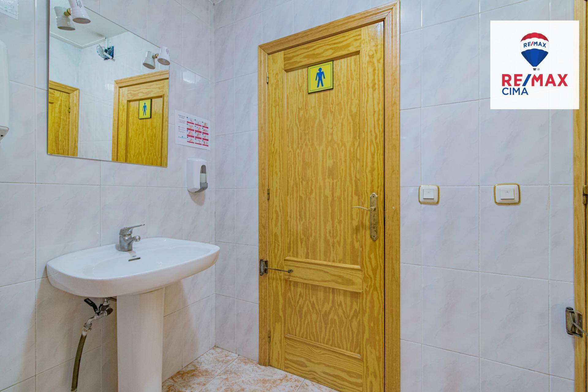 Edificios-Venta-Cortes y Graena-1395070-Foto-38