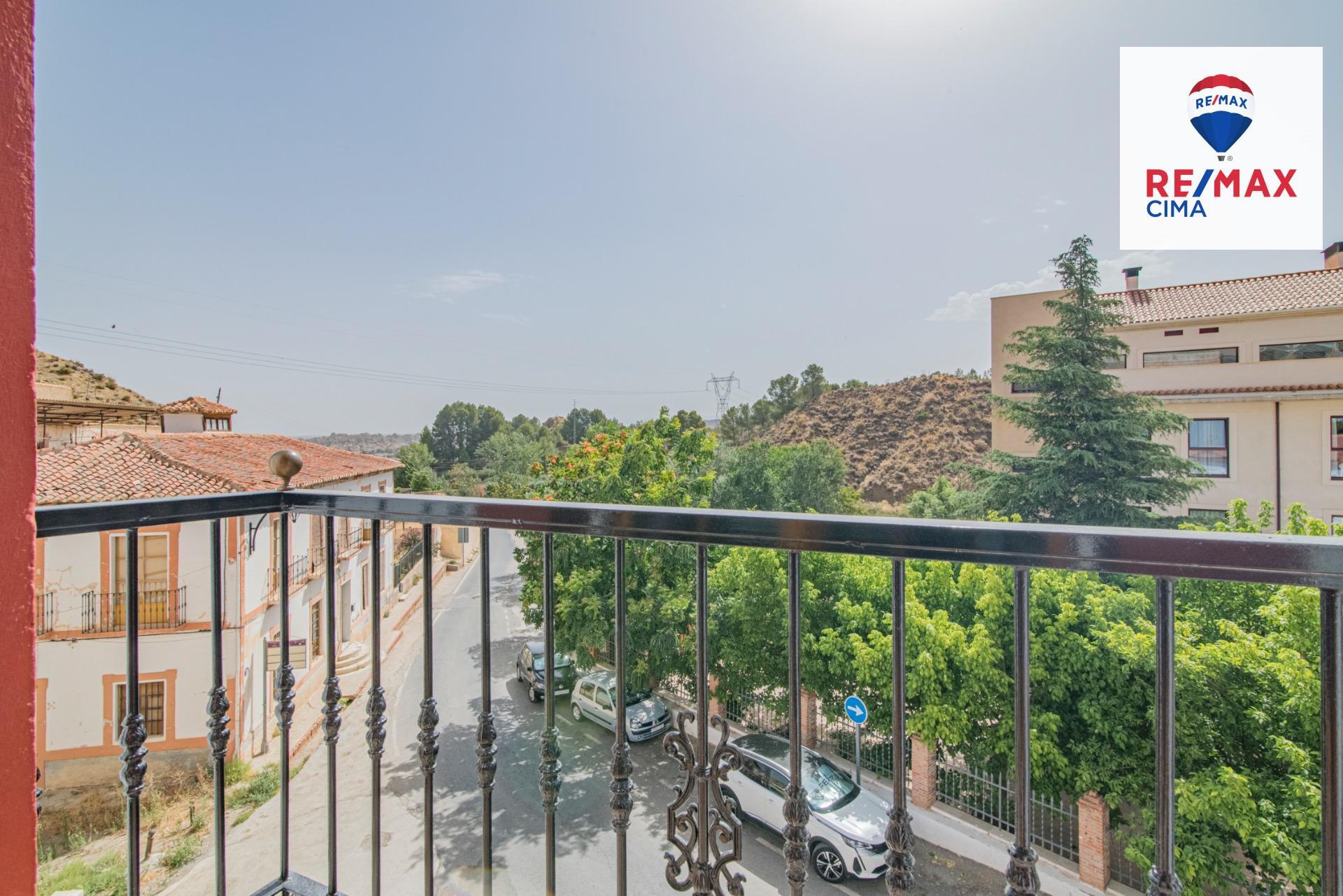 Edificios-Venta-Cortes y Graena-1395070-Foto-41