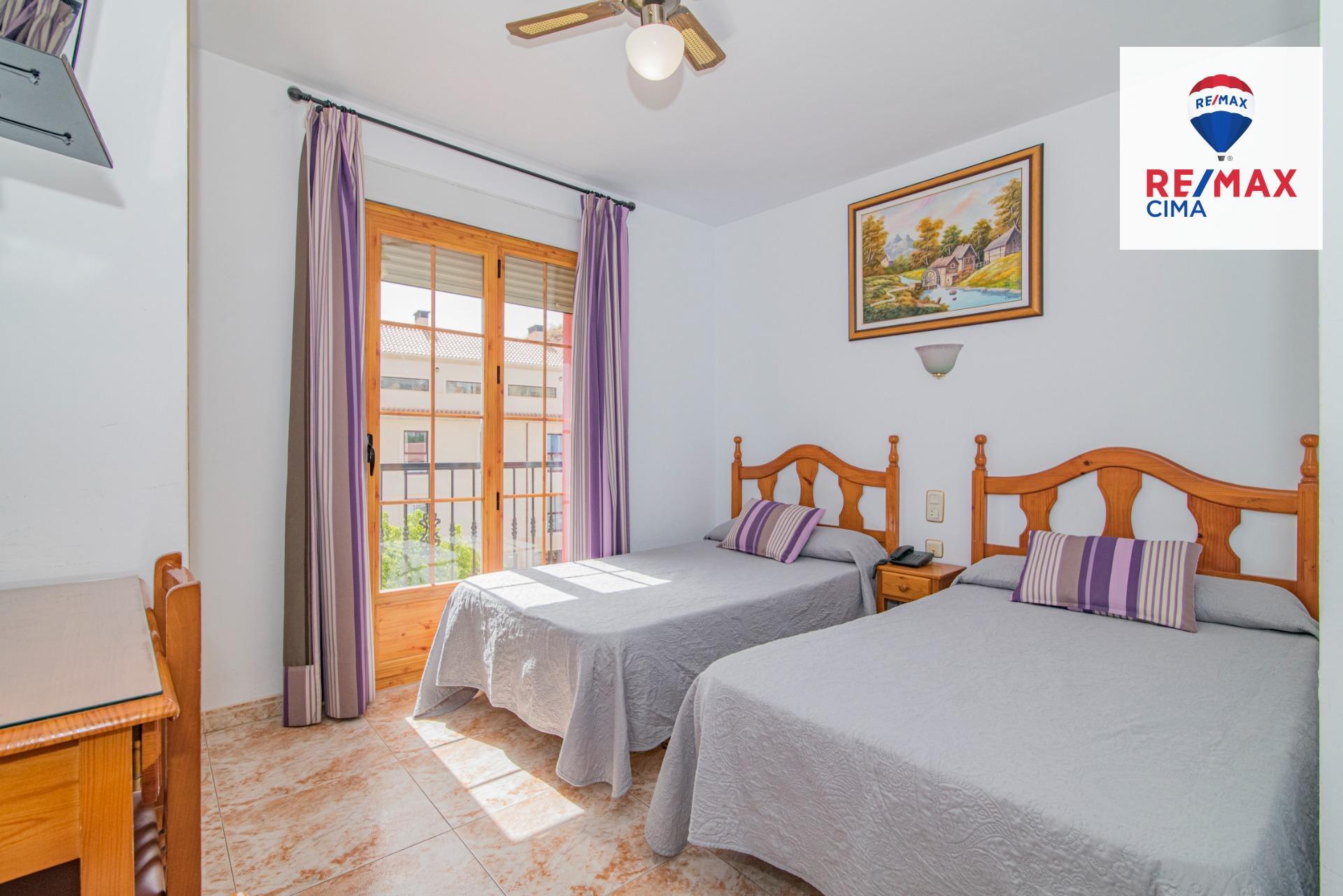 Edificios-Venta-Cortes y Graena-1395070-Foto-46