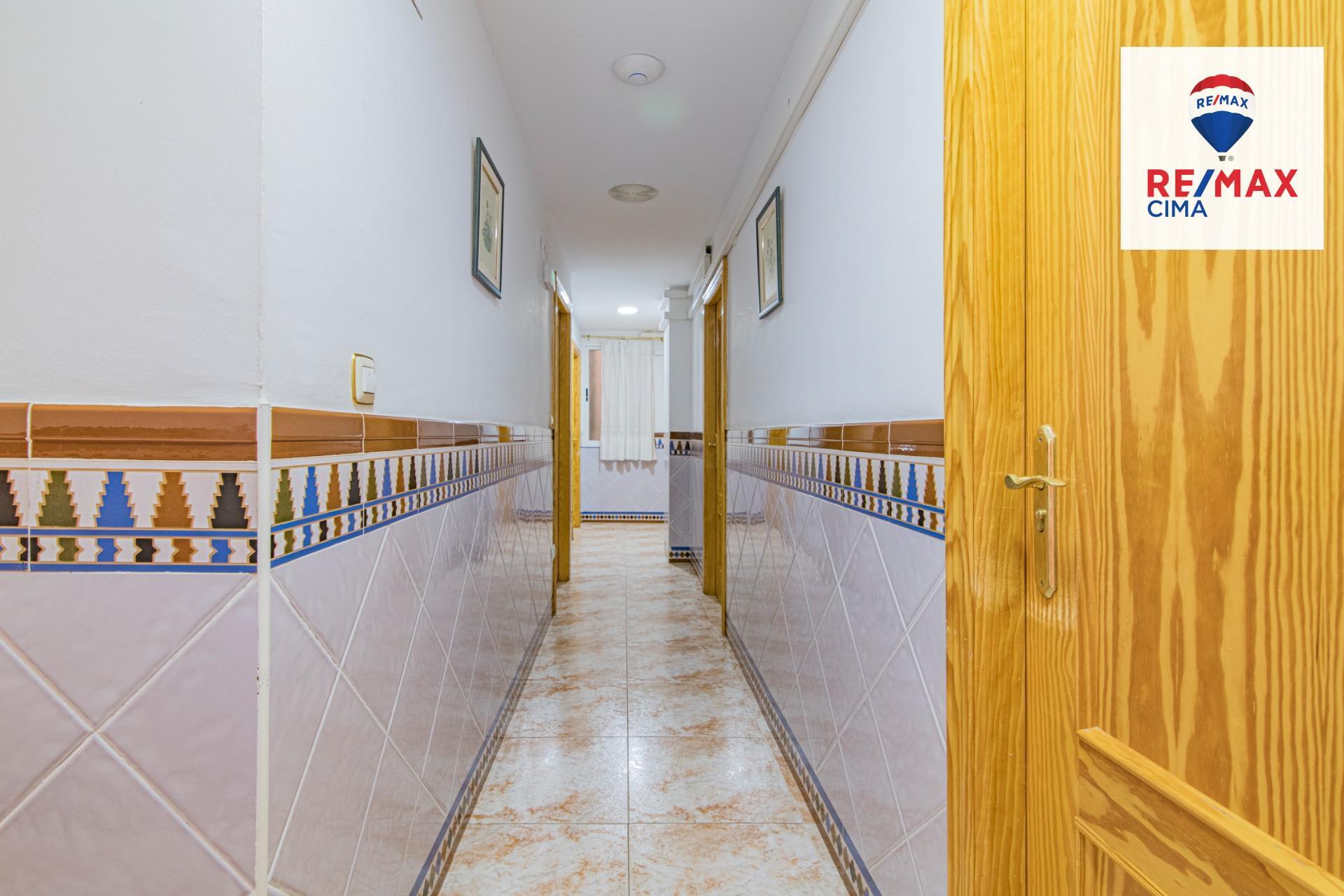 Edificios-Venta-Cortes y Graena-1395070-Foto-55