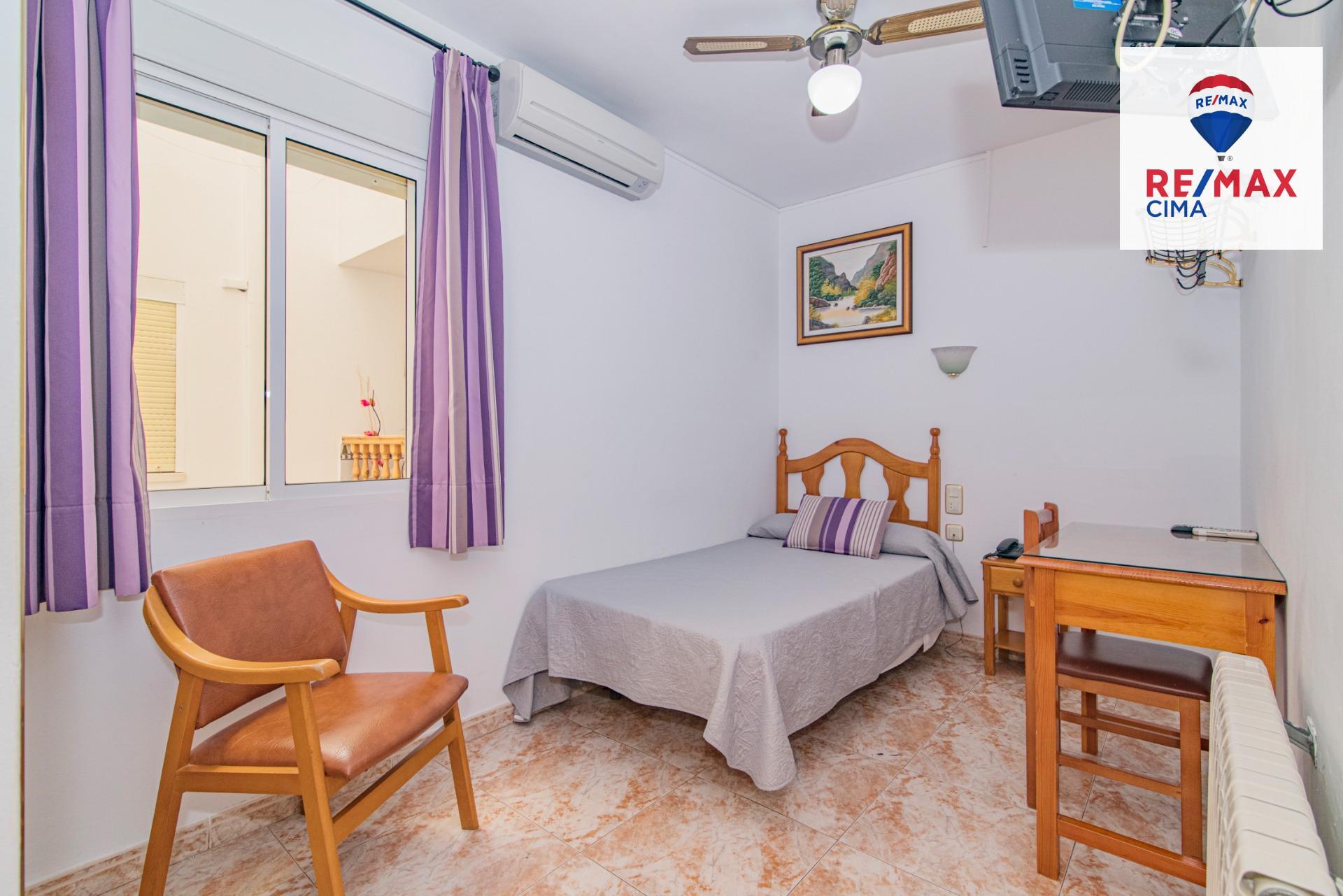 Edificios-Venta-Cortes y Graena-1395070-Foto-58