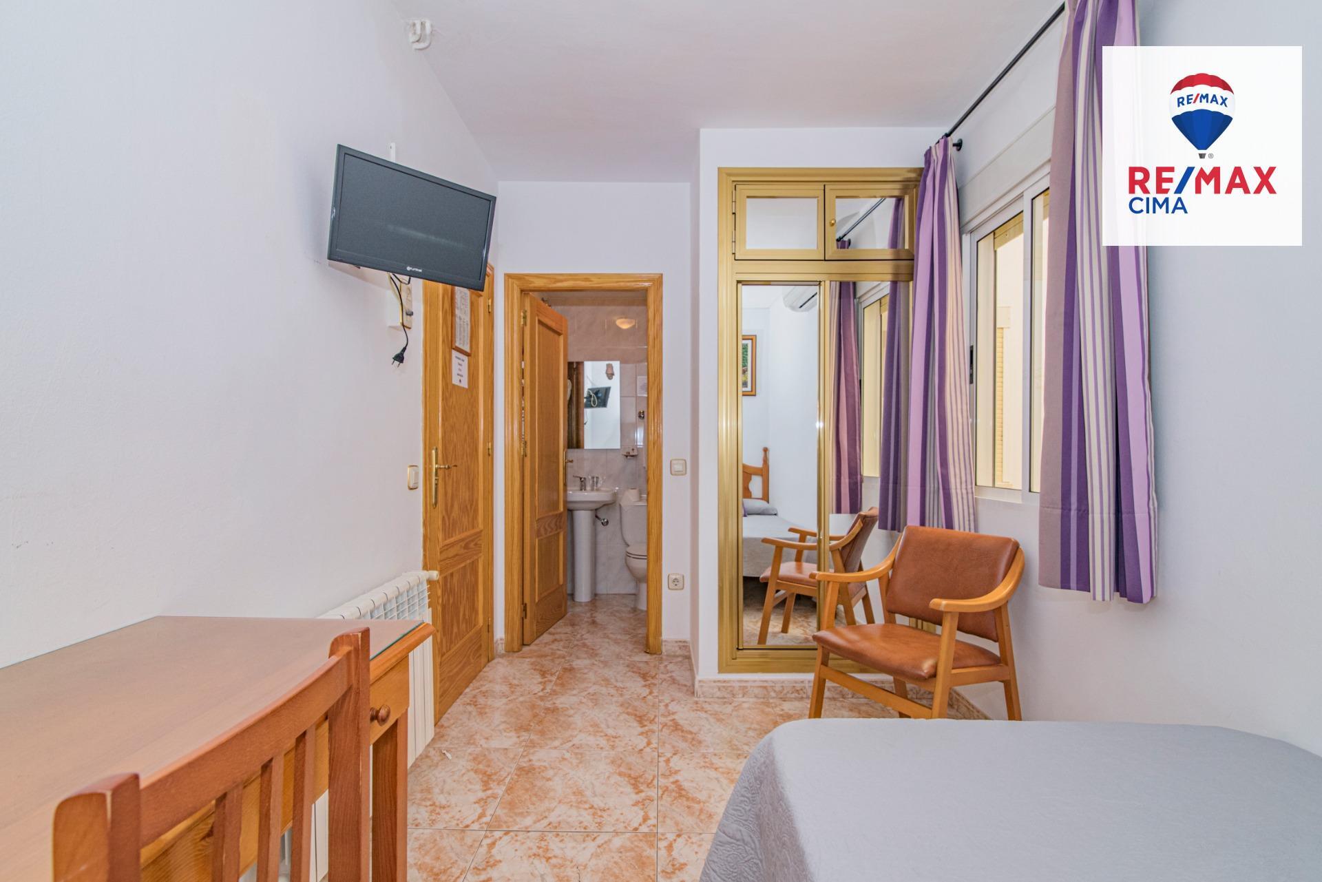 Edificios-Venta-Cortes y Graena-1395070-Foto-60