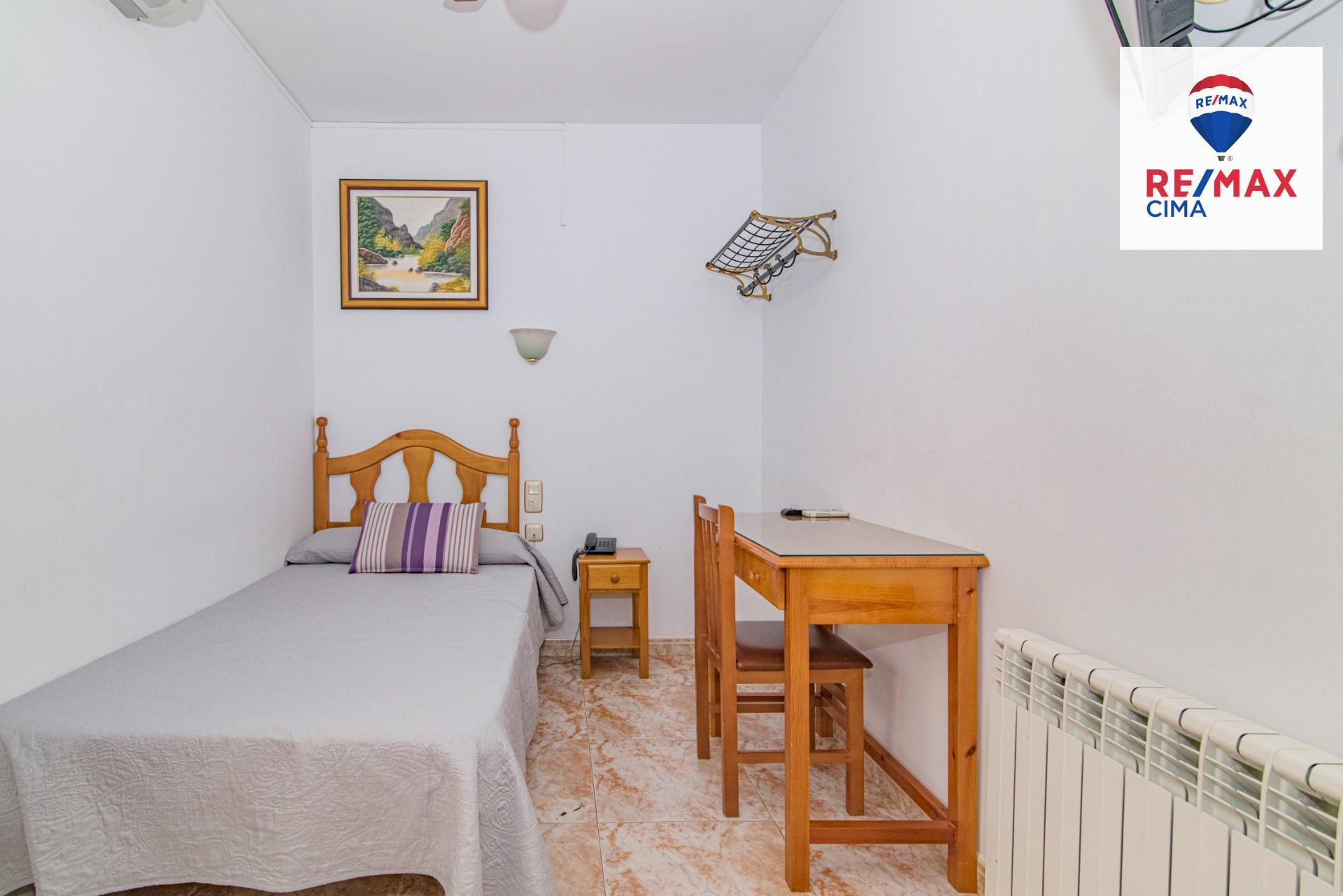 Edificios-Venta-Cortes y Graena-1395070-Foto-59