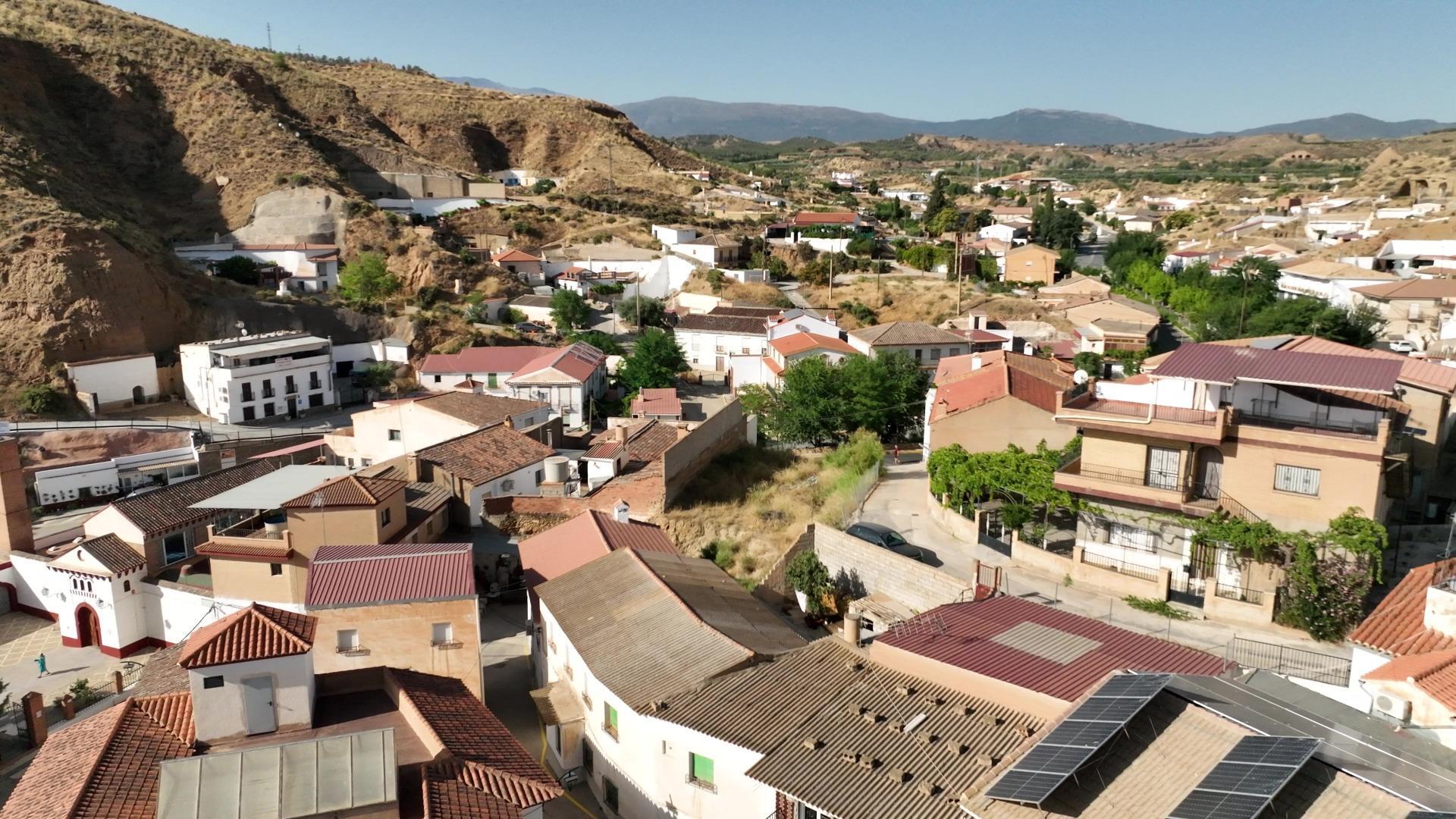Edificios-Venta-Cortes y Graena-1395070-Foto-76