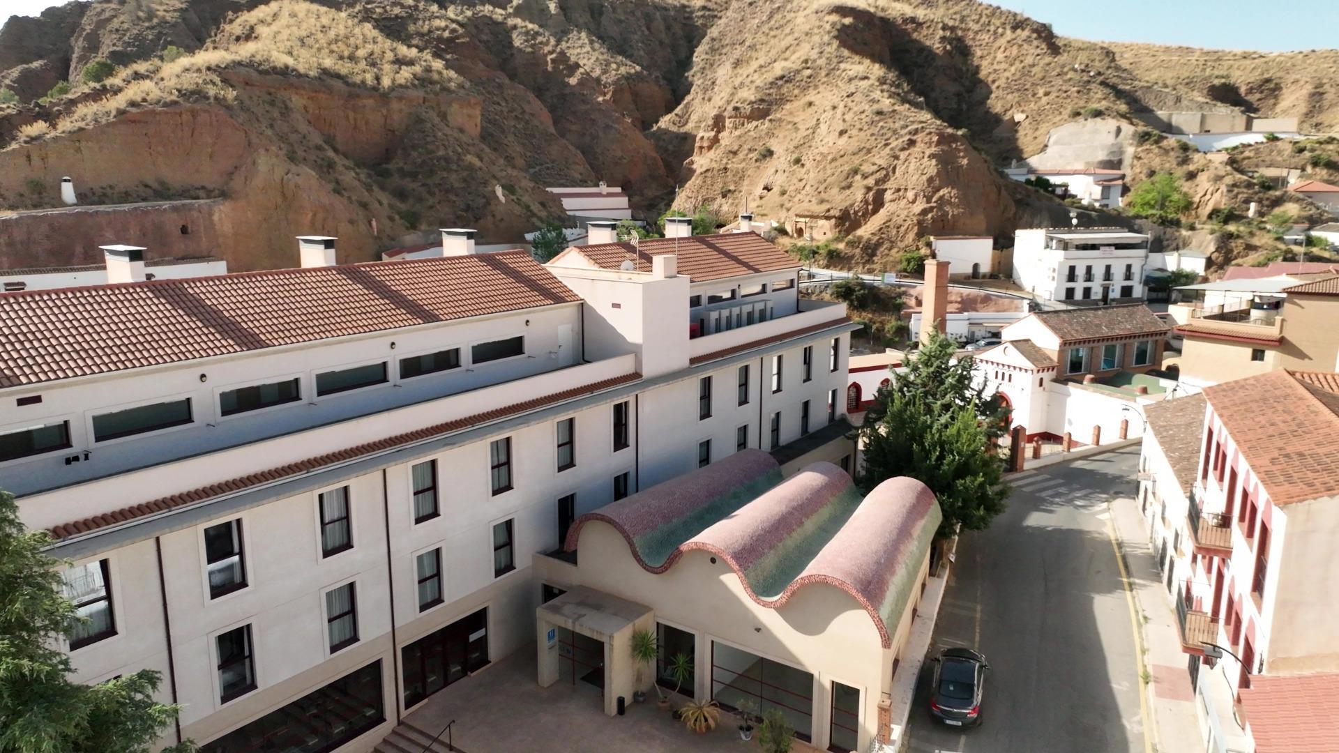 Edificios-Venta-Cortes y Graena-1395070-Foto-81