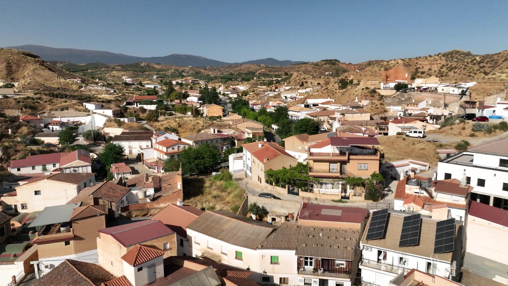 Edificios-Venta-Cortes y Graena-1395070-Foto-91