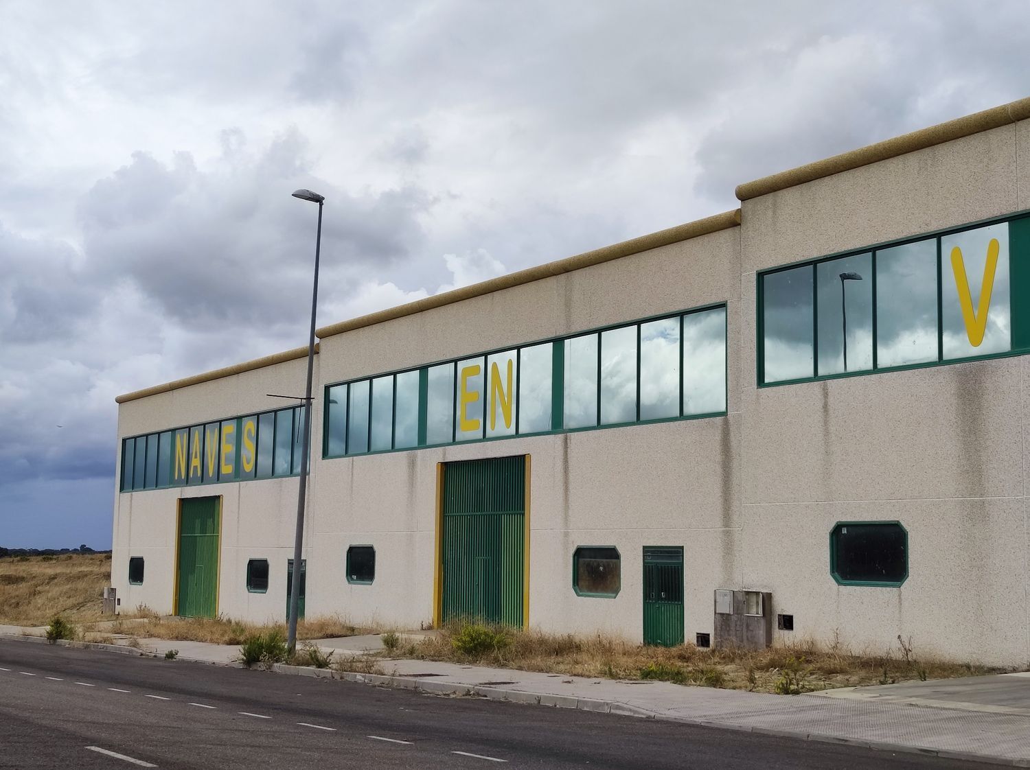 Naves-Venta-Peraleda de la Mata-1587455-Foto-15