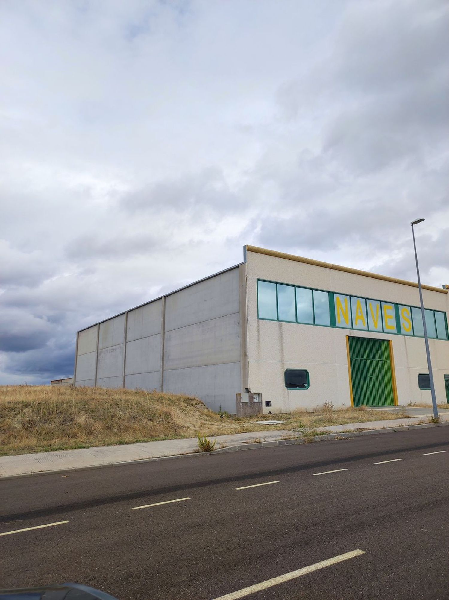 Naves-Venta-Peraleda de la Mata-1587455-Foto-16