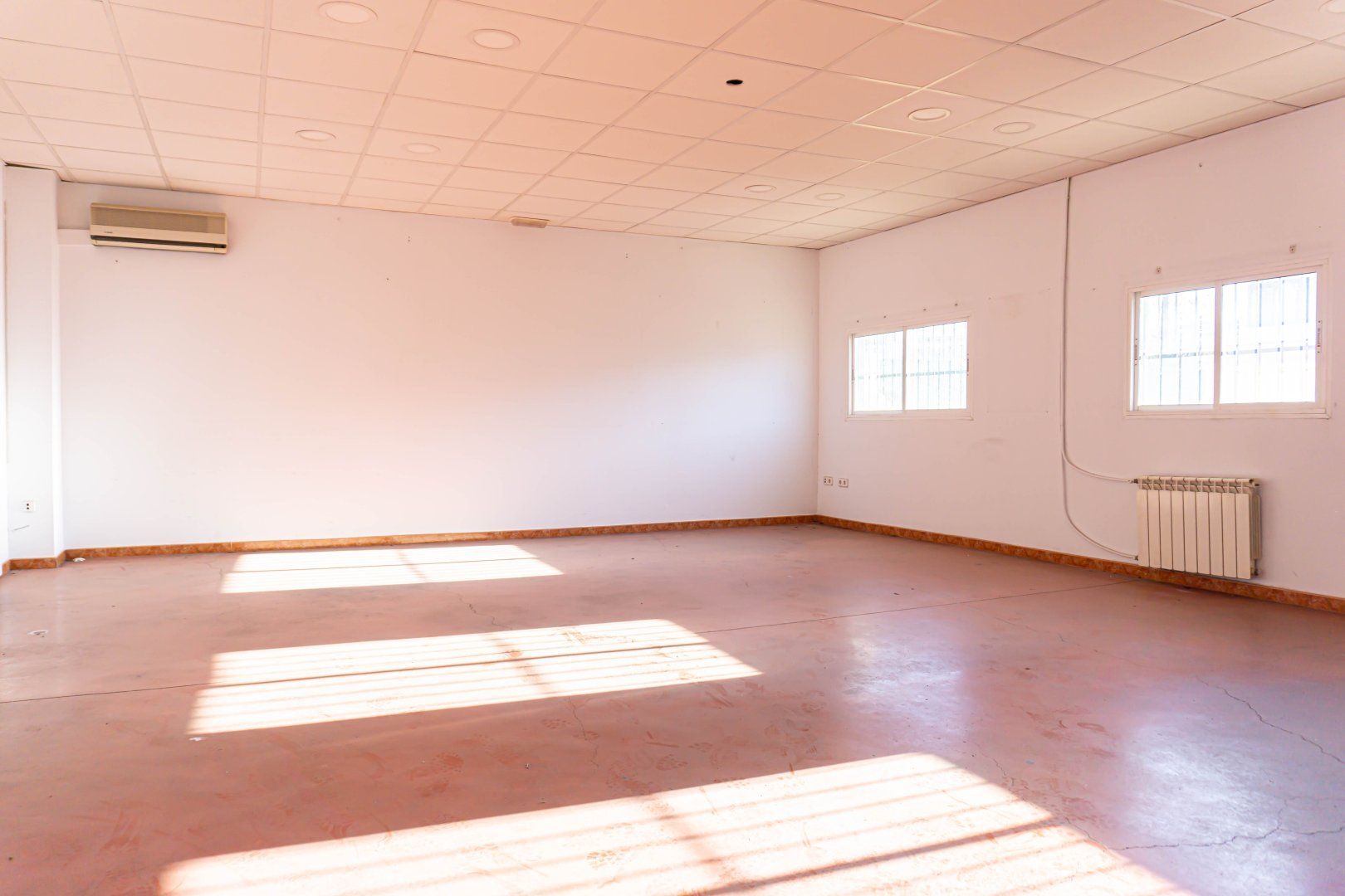 Naves-Alquiler-La Rinconada-1431692-Foto-11