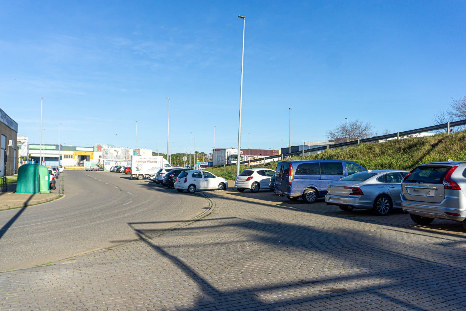 Naves-Alquiler-La Rinconada-1431692-Foto-8