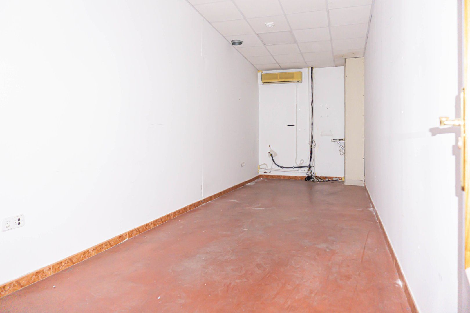 Naves-Alquiler-La Rinconada-1431692-Foto-38