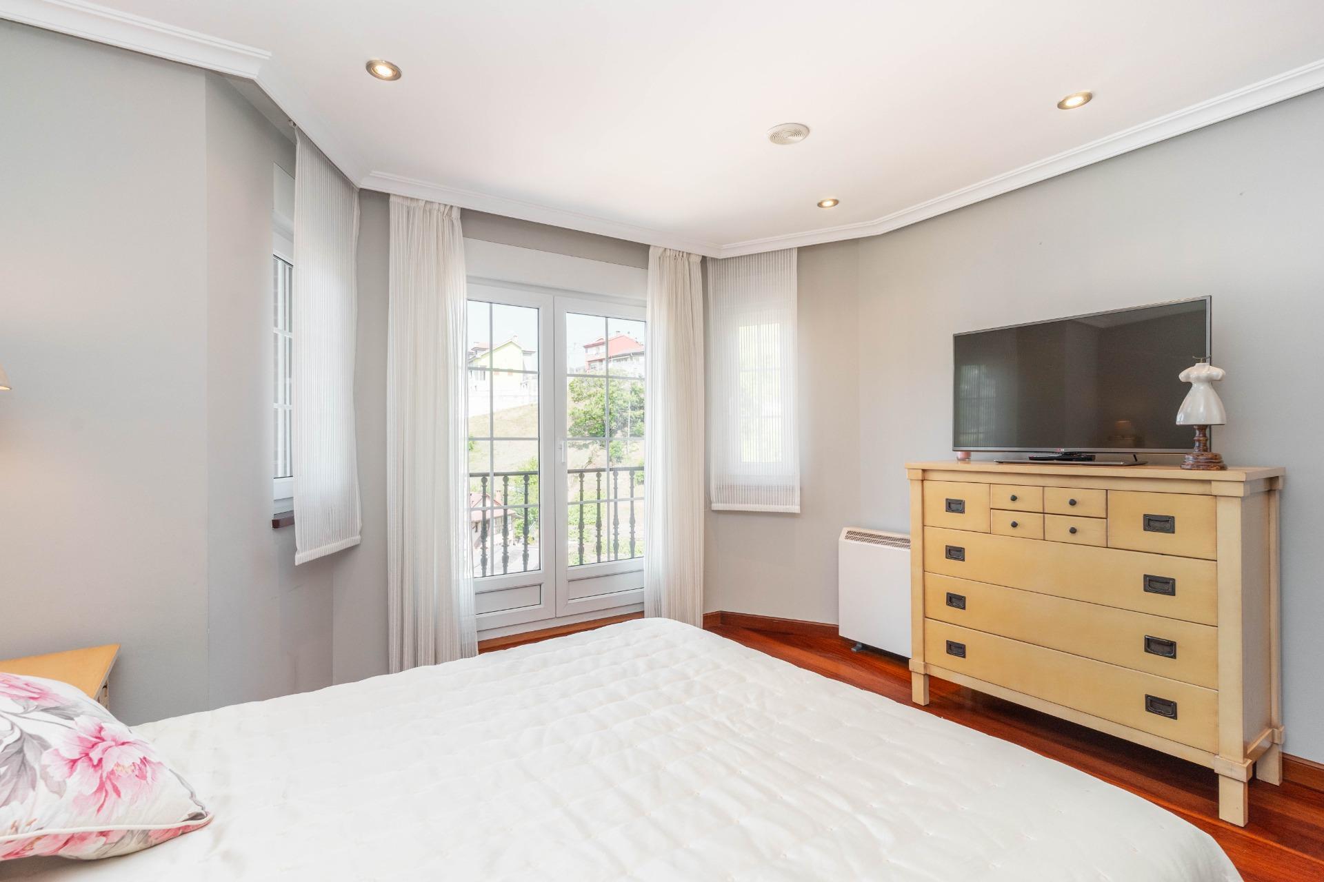 Casas o chalets-Venta-San MartÃ­n del Rey Aurelio-1752941-Foto-2
