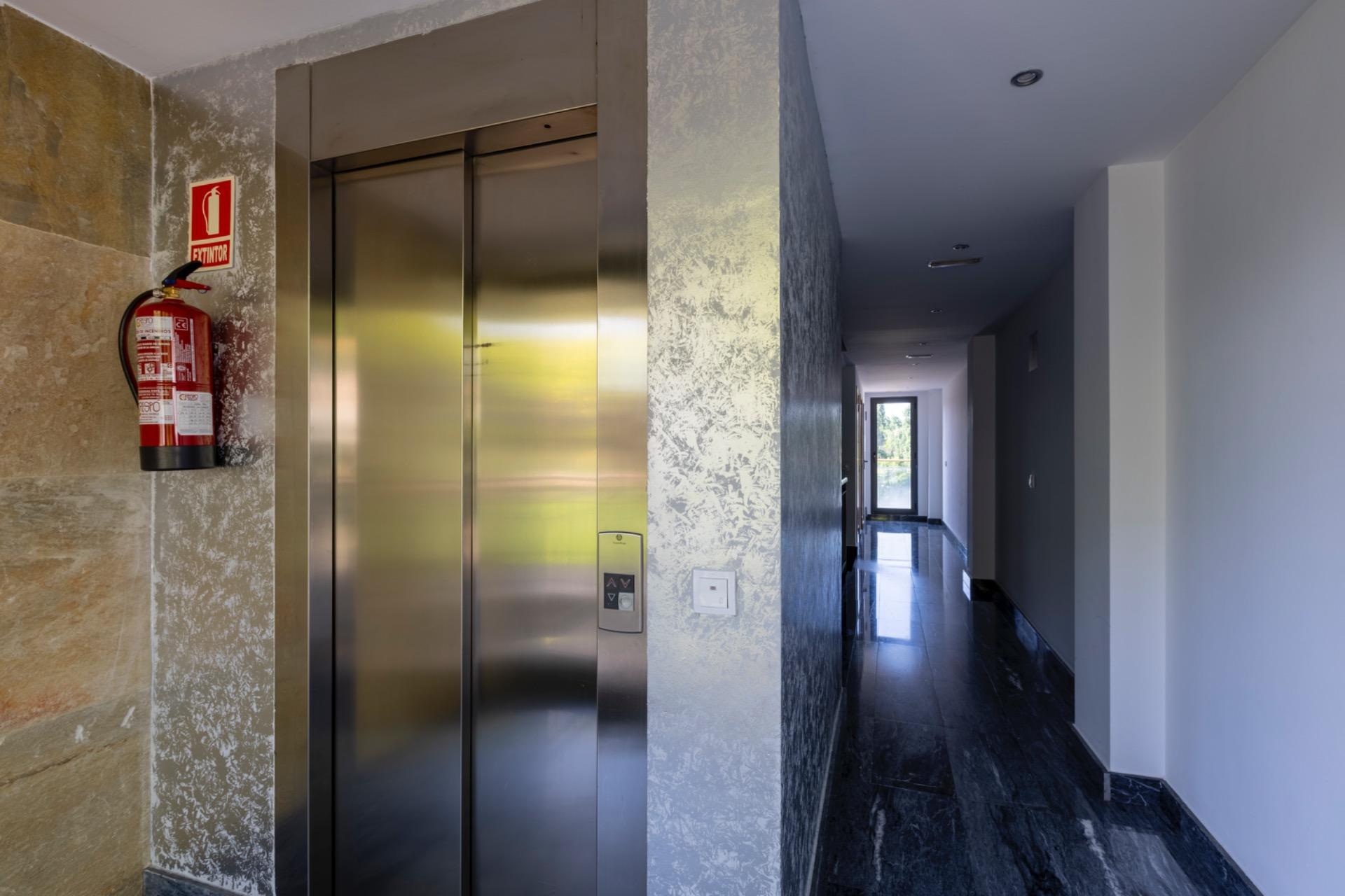 Pisos-Venta-Arroyo de la Encomienda-1767099-Foto-3