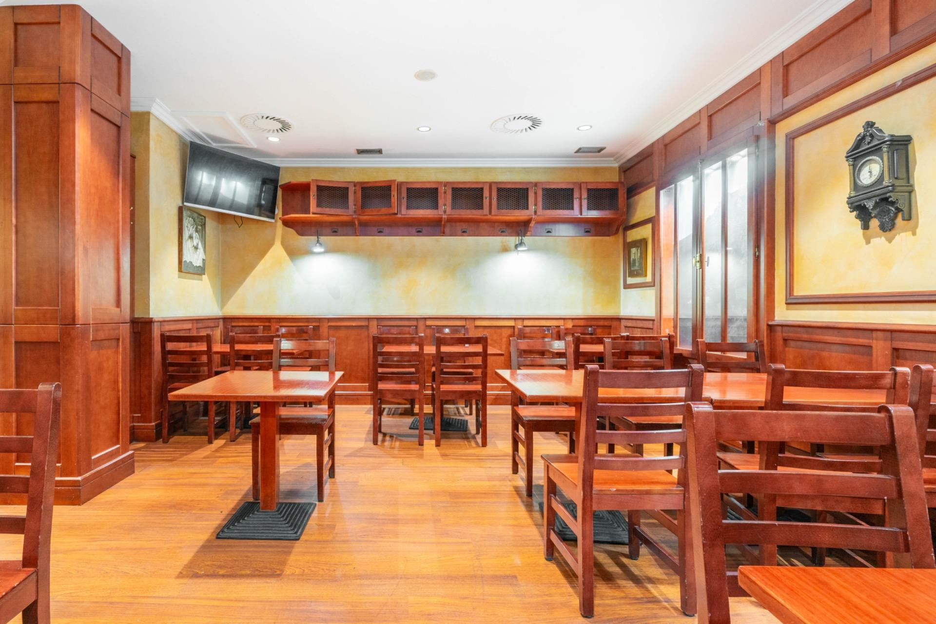Negocios-Venta-Oviedo-1768103-Foto-29