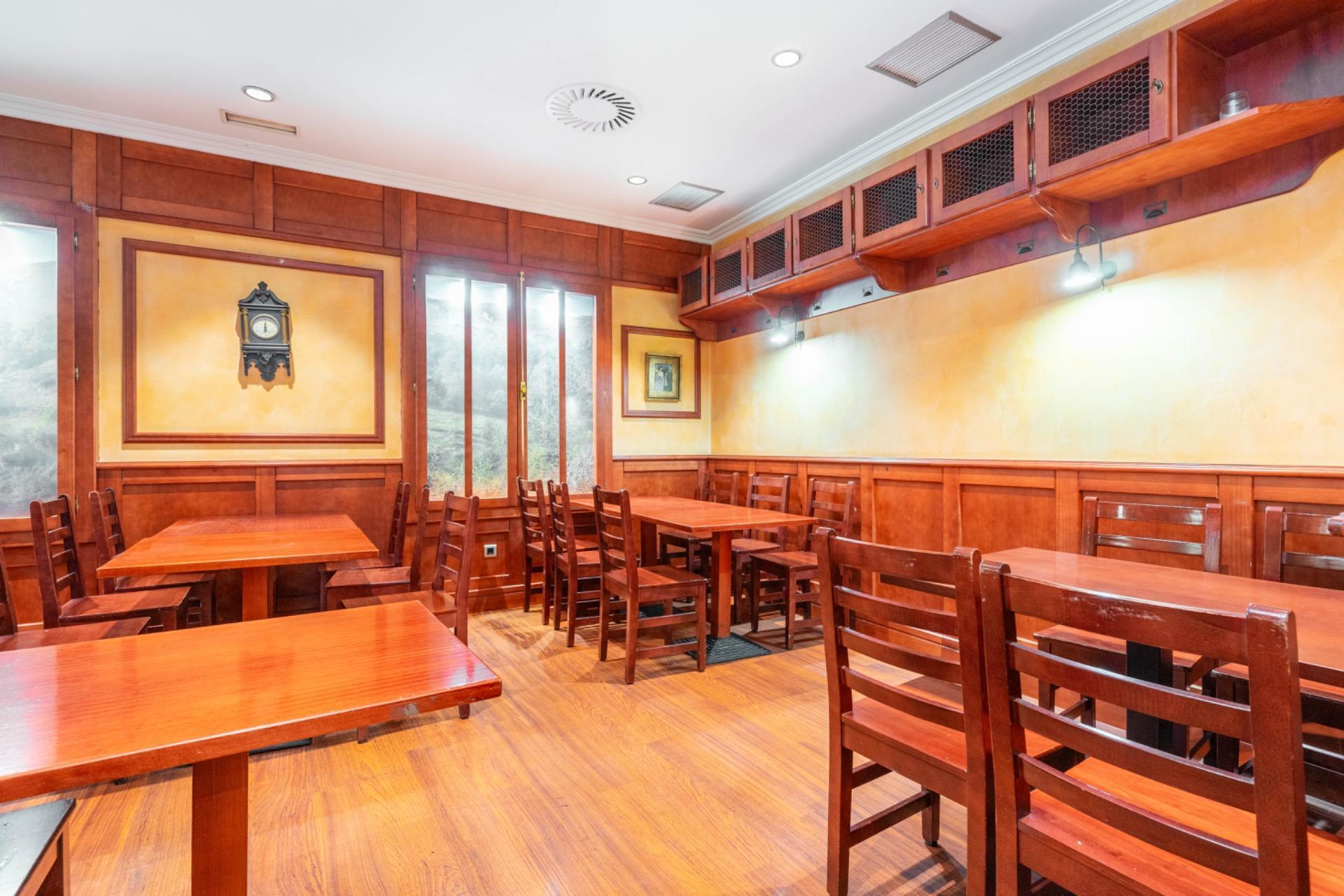 Negocios-Venta-Oviedo-1768103-Foto-32