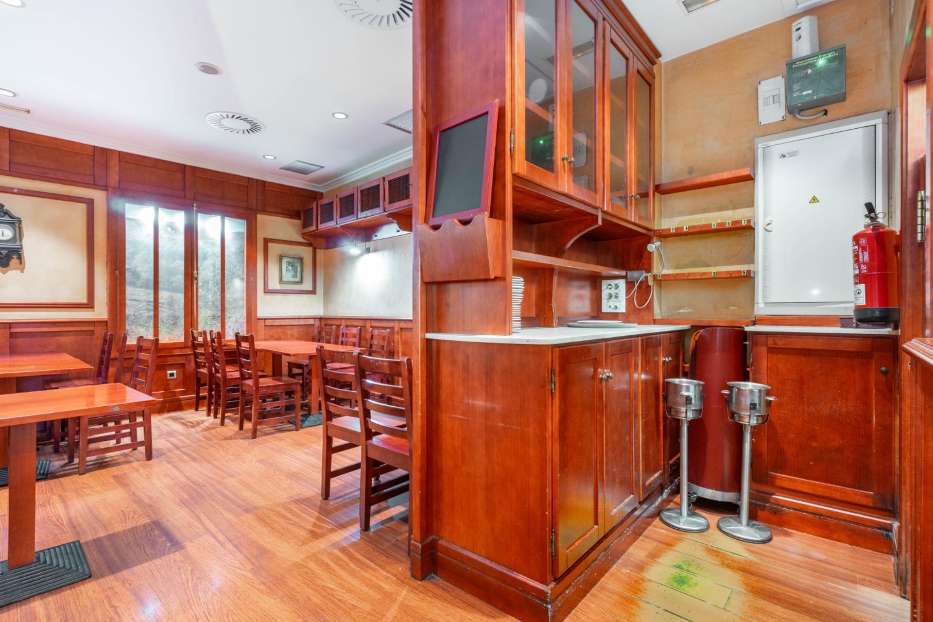 Negocios-Venta-Oviedo-1768103-Foto-34