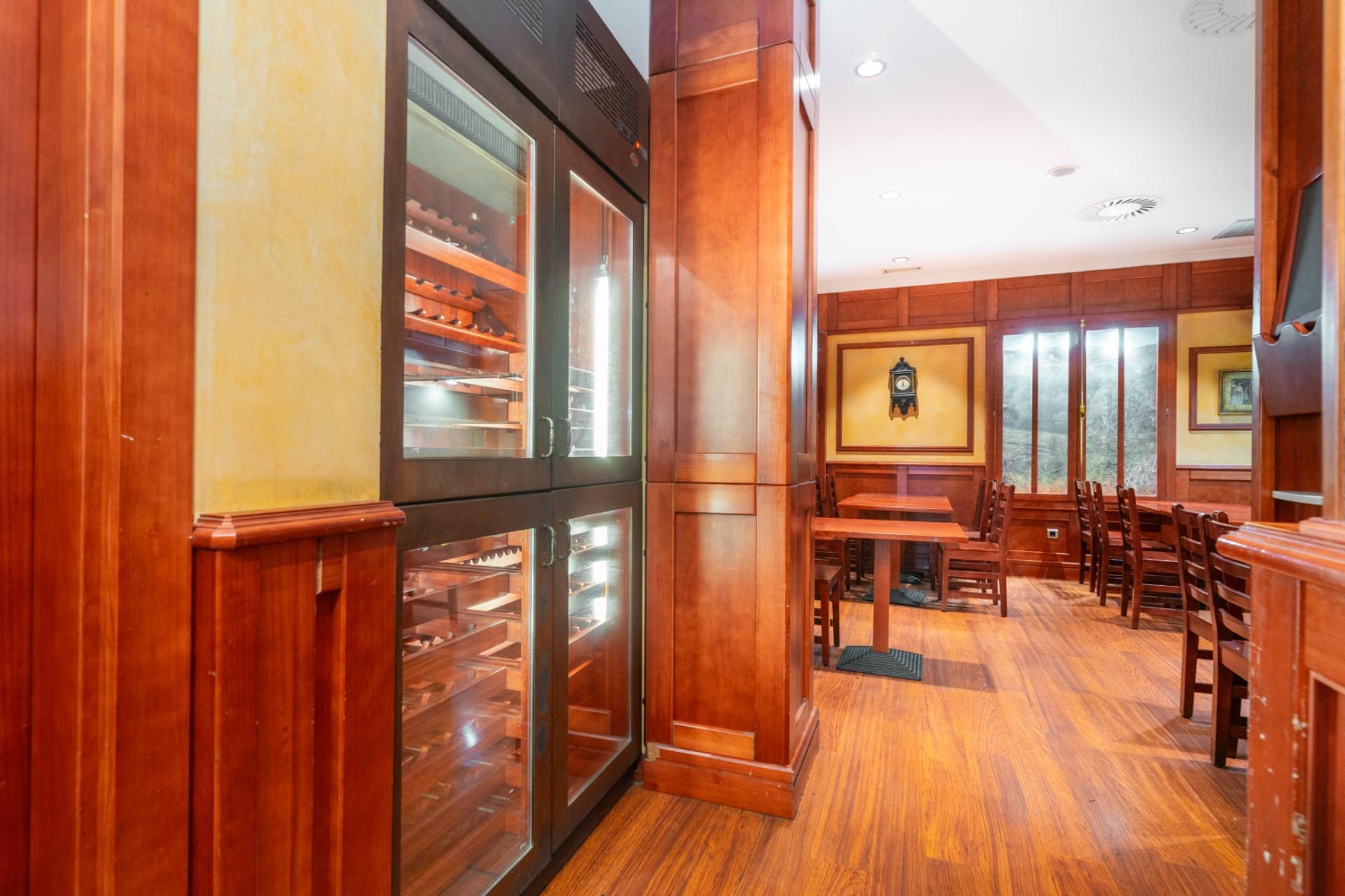 Negocios-Venta-Oviedo-1768103-Foto-36