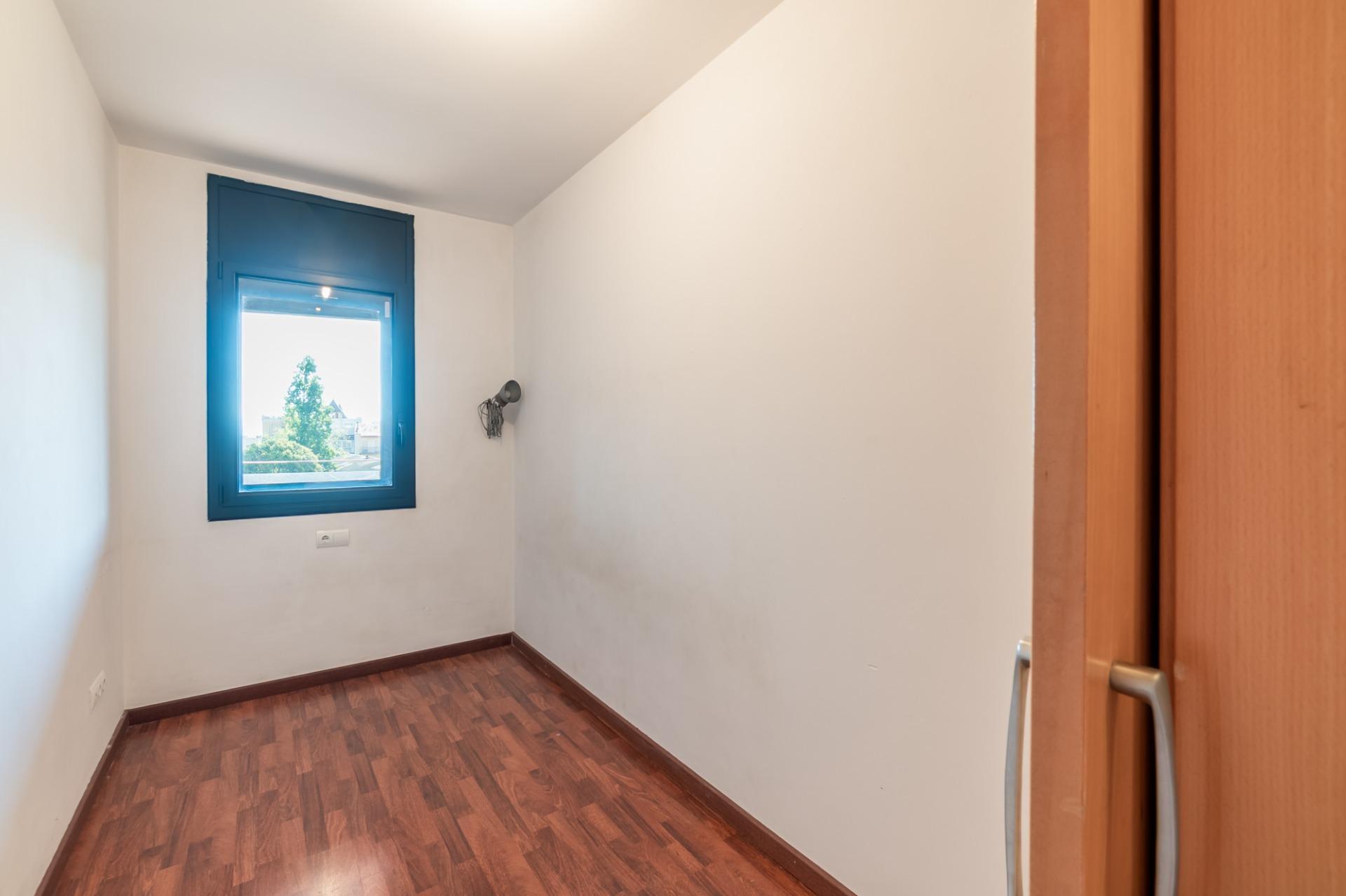 Pisos-Venta-Figueres-1768748-Foto-14