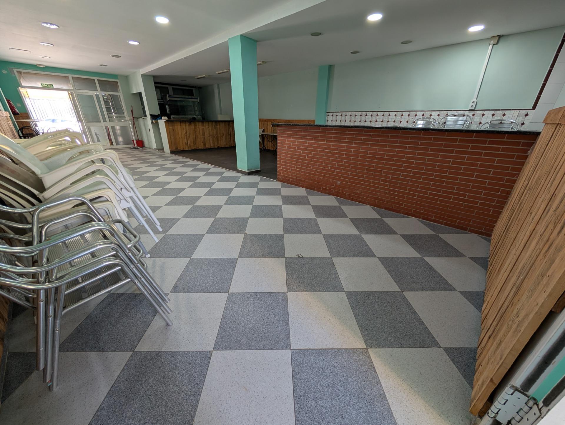 Negocios-Venta-Castilleja de la Cuesta-1768106-Foto-2